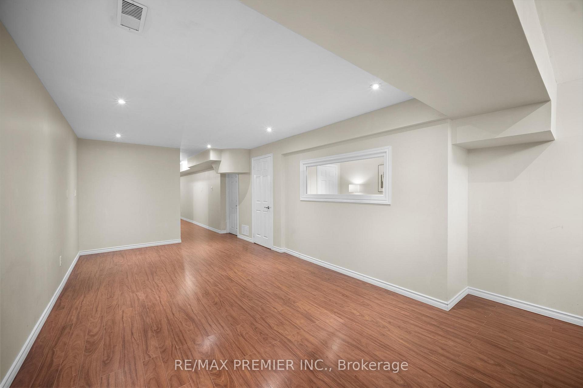 Photo 34 of 271 Peak Point Boulevard, Vaughan, Rural Vaughan — HOMEH