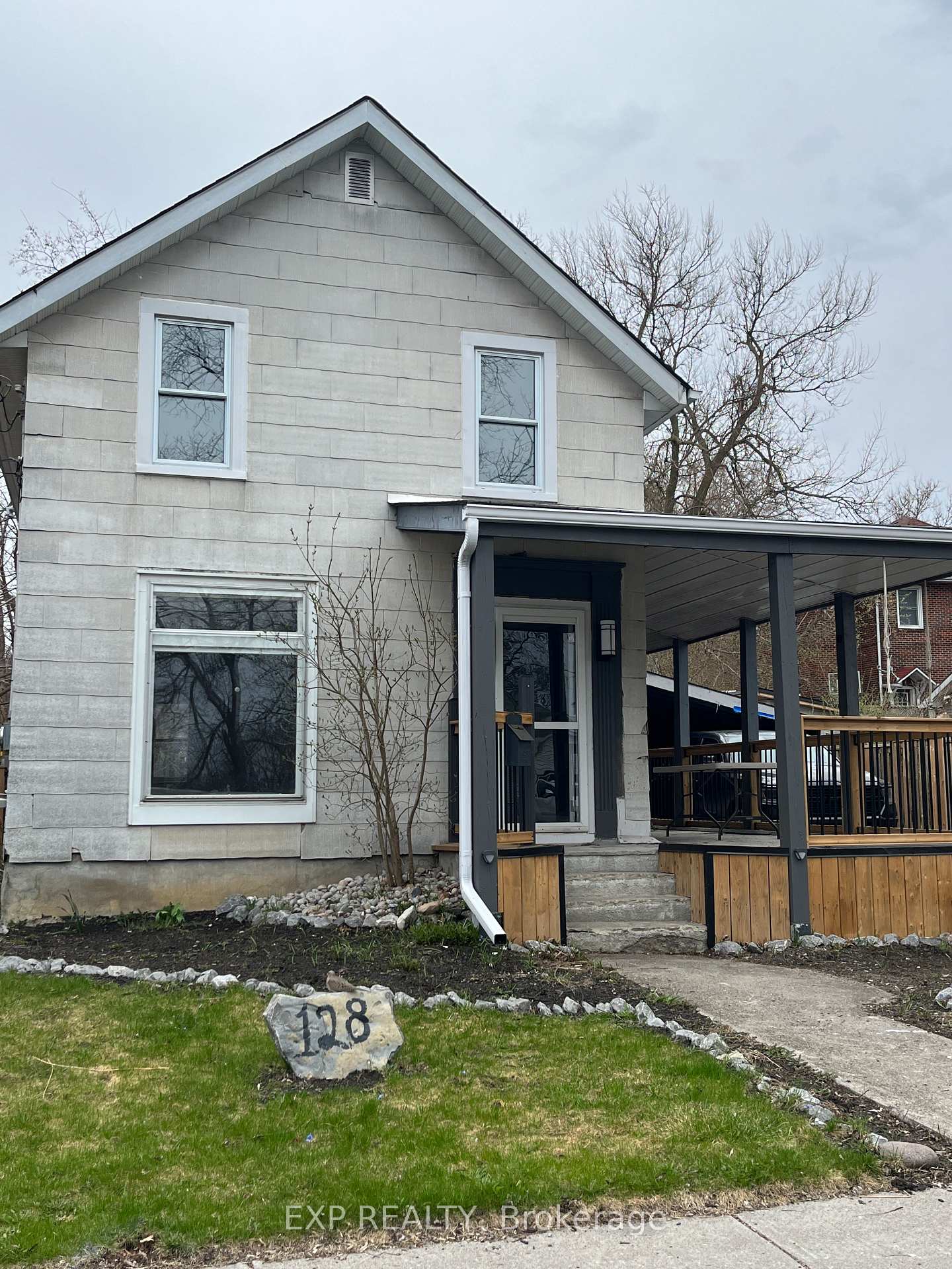 Front of 128 Maclellan Avenue W