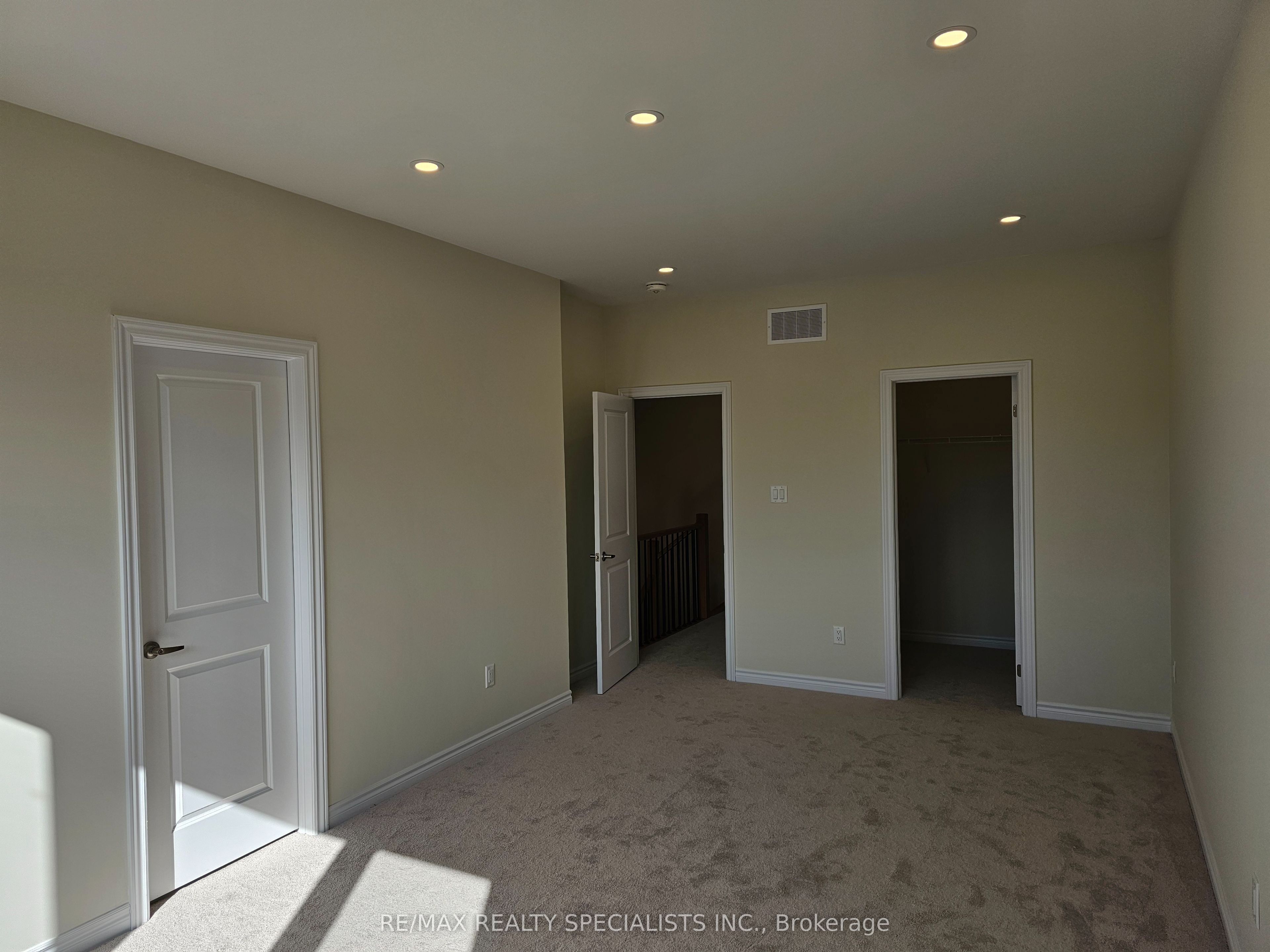 Photo 56 of 2078 Coppenwood Common, Burlington, Tyandaga — HOMEH