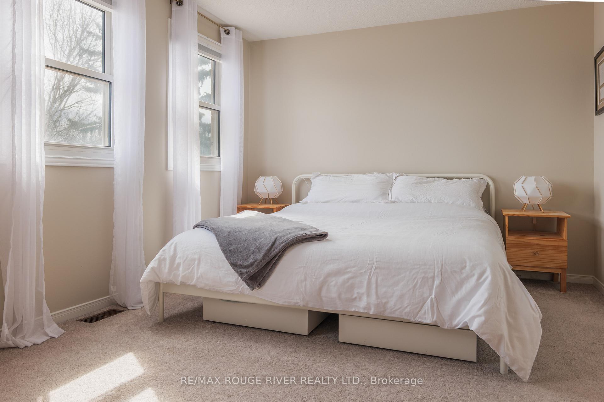 Photo 19 of 554 Springview Drive, Pickering, Amberlea — HOMEH