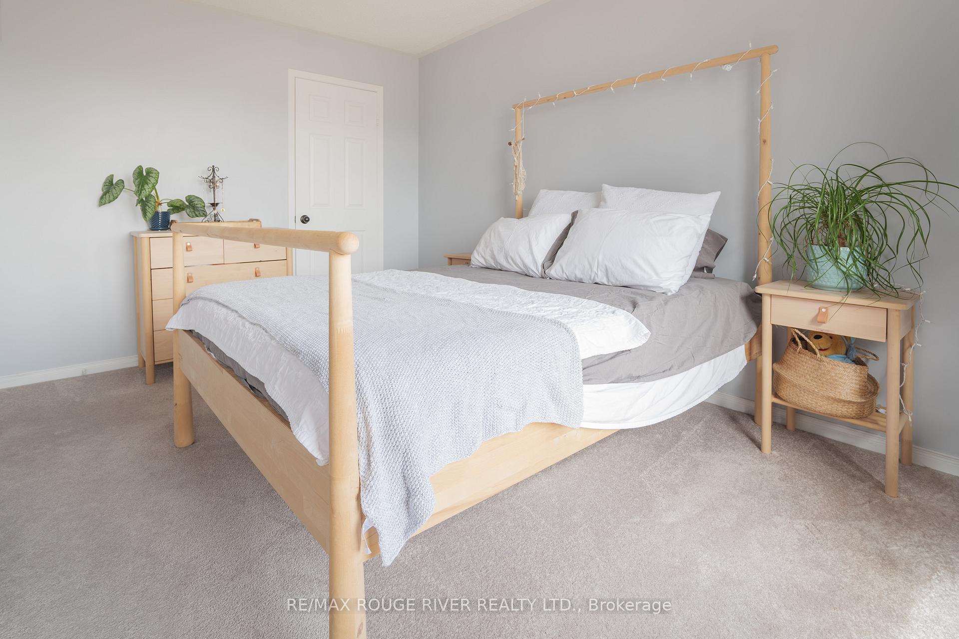 Photo 25 of 554 Springview Drive, Pickering, Amberlea — HOMEH