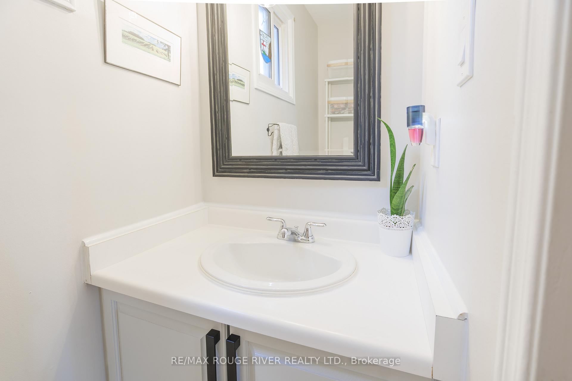 Photo 37 of 554 Springview Drive, Pickering, Amberlea — HOMEH