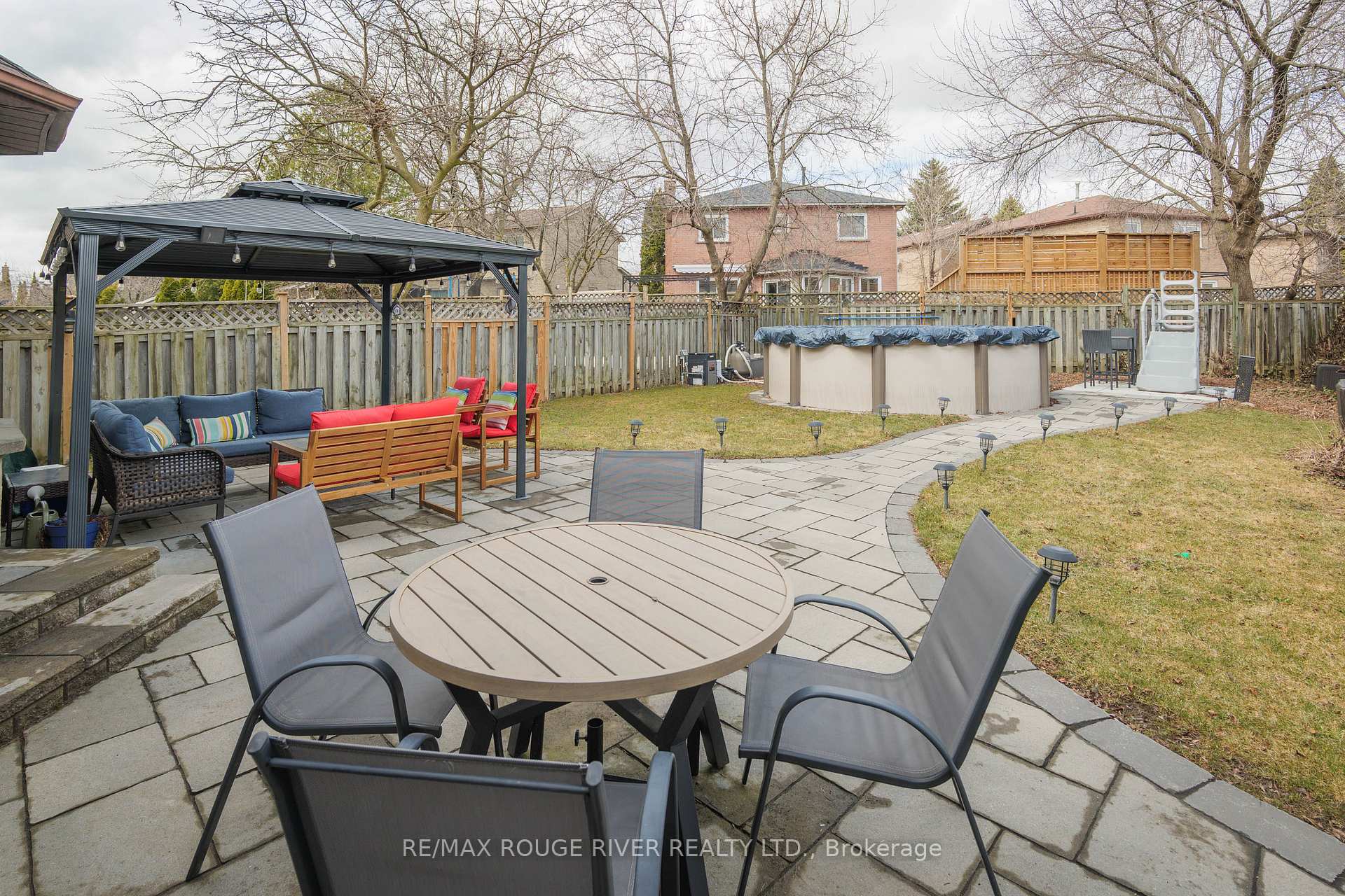 Photo 42 of 554 Springview Drive, Pickering, Amberlea — HOMEH