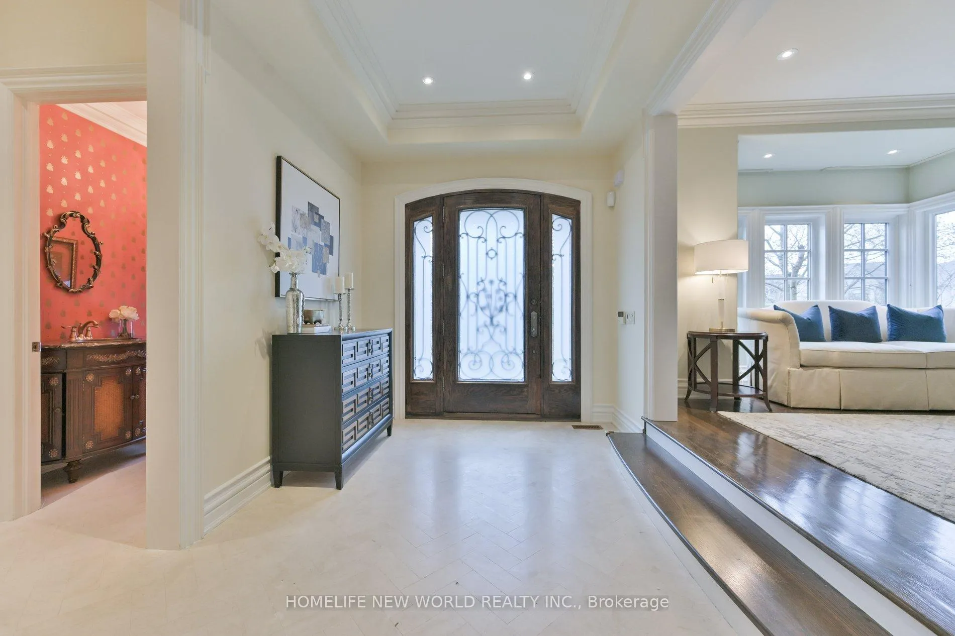 Photo 3 of 33 Evita Court, Vaughan, Uplands — HOMEH