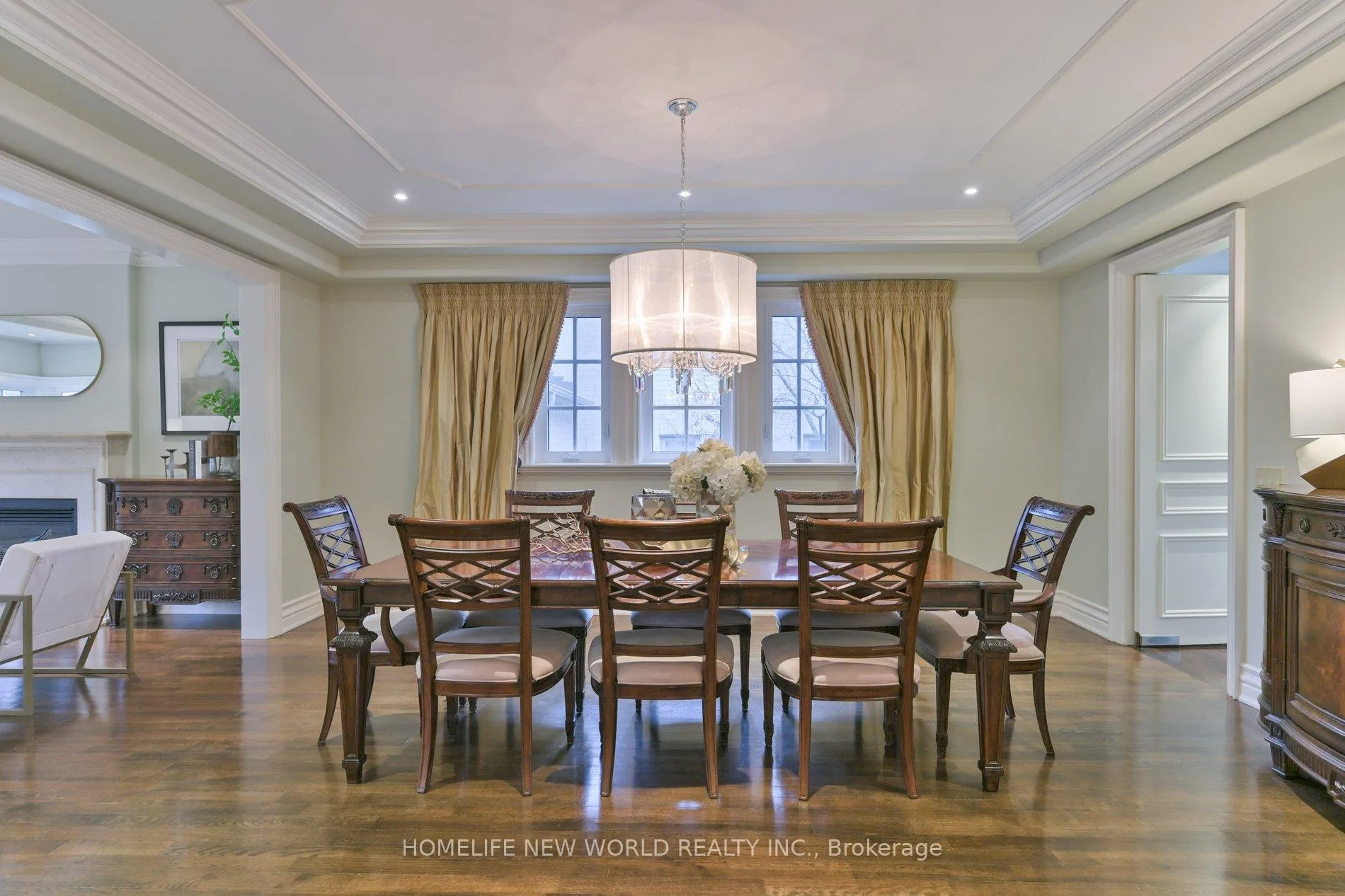 Photo 8 of 33 Evita Court, Vaughan, Uplands — HOMEH