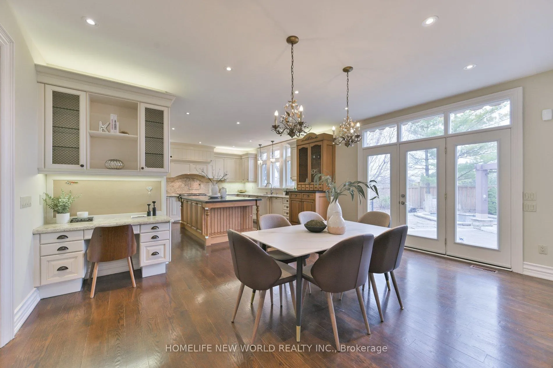 Photo 12 of 33 Evita Court, Vaughan, Uplands — HOMEH