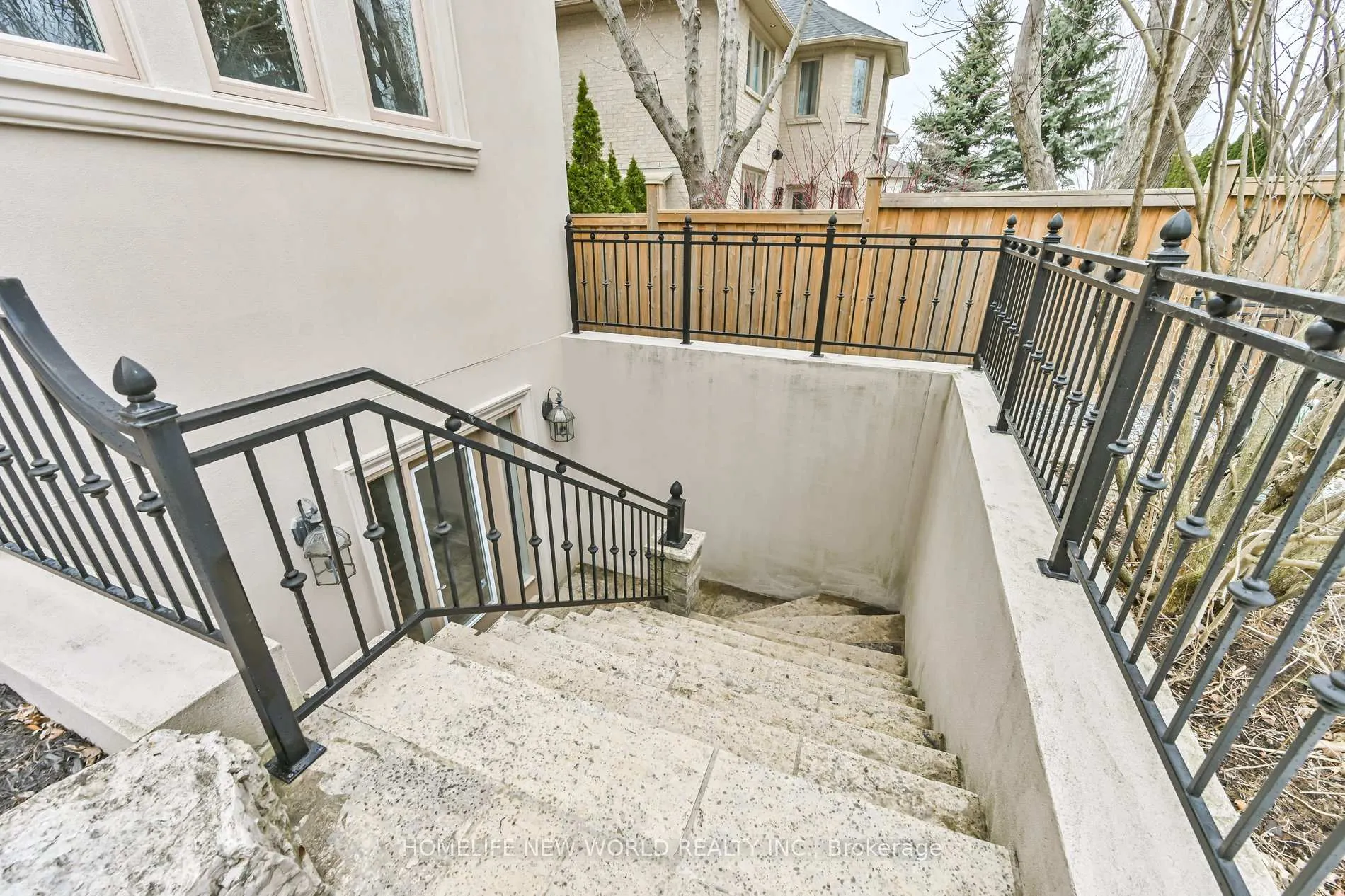 Photo 46 of 33 Evita Court, Vaughan, Uplands — HOMEH