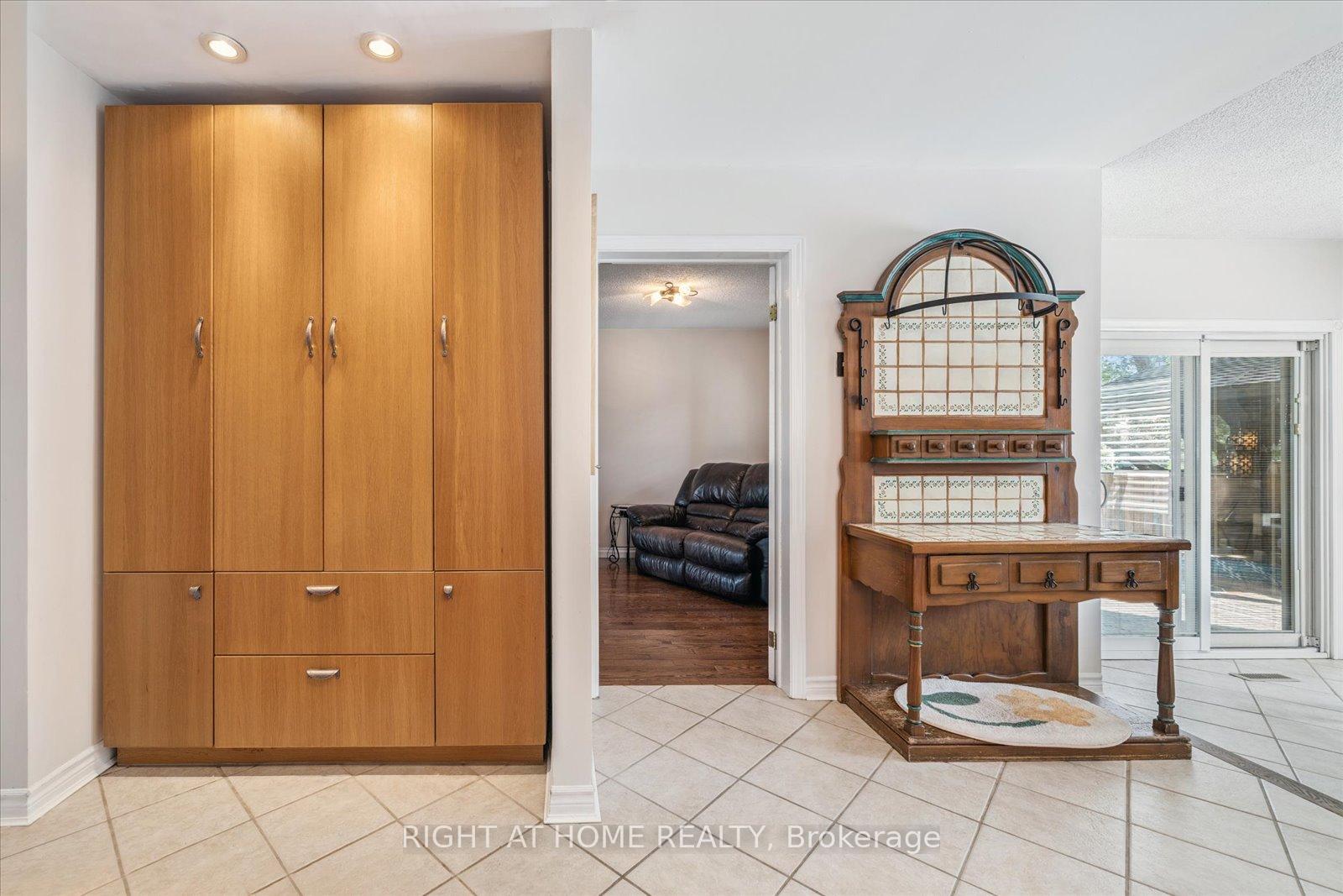 Photo 14 of 101 Dobson Drive, Ajax, Central — HOMEH
