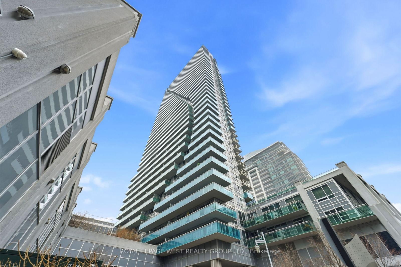 Photo 3 of Unit 1406, 16 Brookers Lane, Etobicoke, Mimico — HOMEH