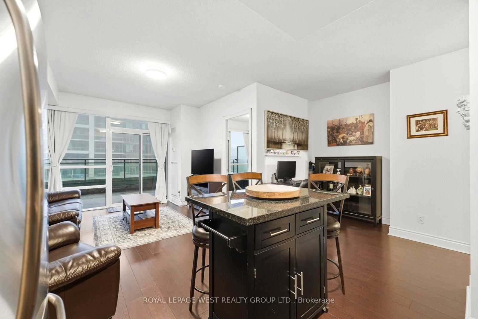 Photo 9 of Unit 1406, 16 Brookers Lane, Etobicoke, Mimico — HOMEH