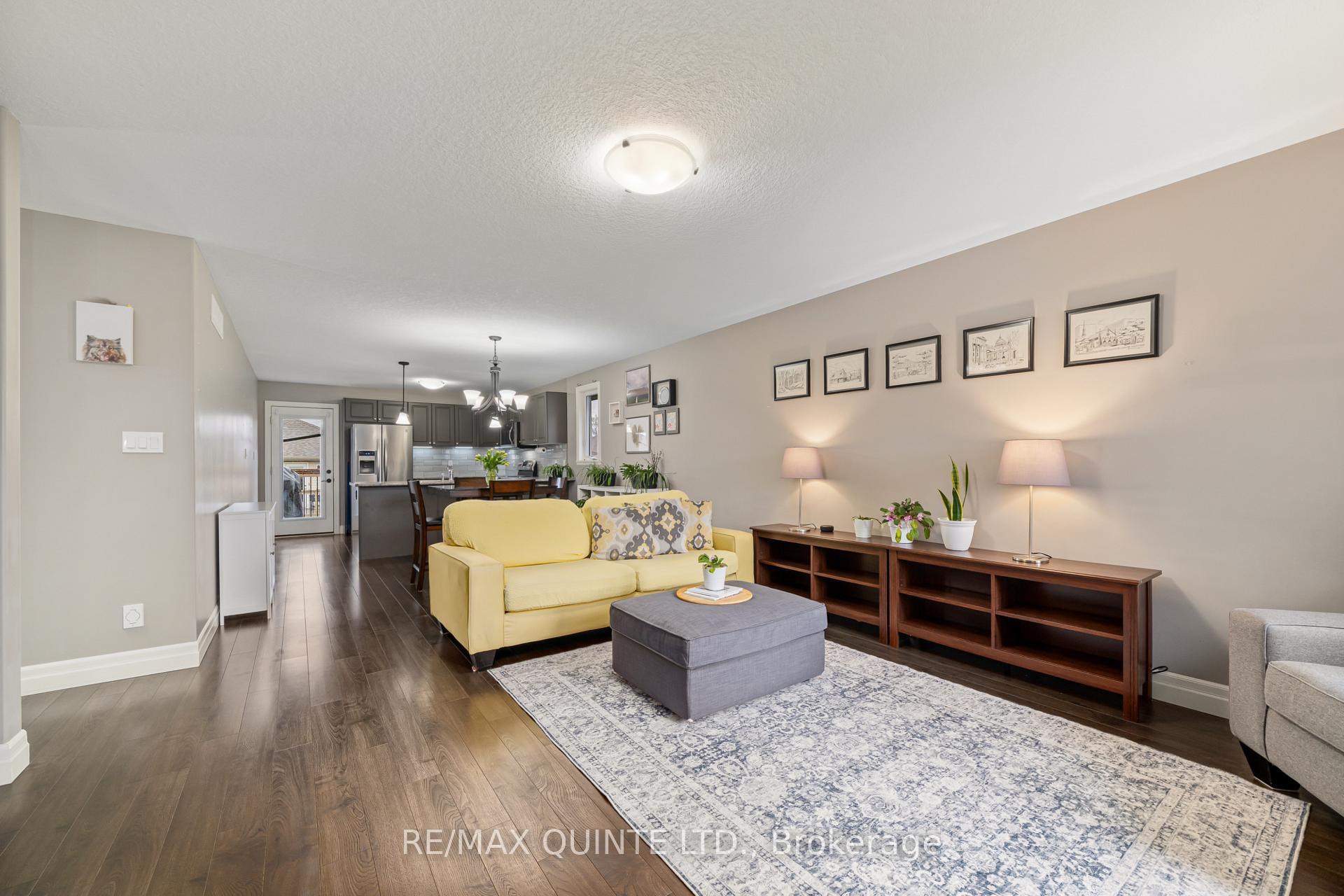 Photo 2 of 8 McIntosh Crescent, Quinte West, Murray Ward — HOMEH