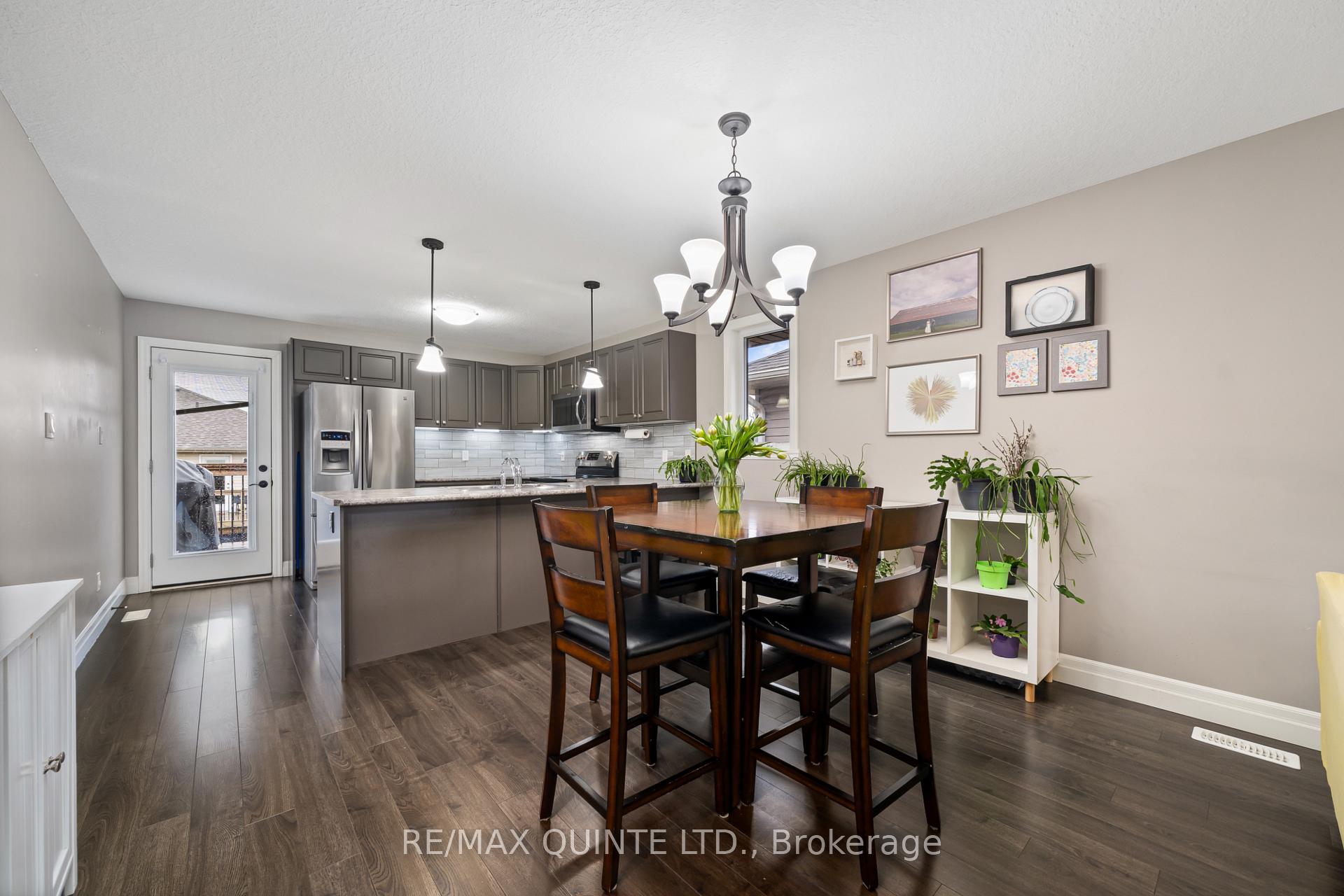 Photo 3 of 8 McIntosh Crescent, Quinte West, Murray Ward — HOMEH