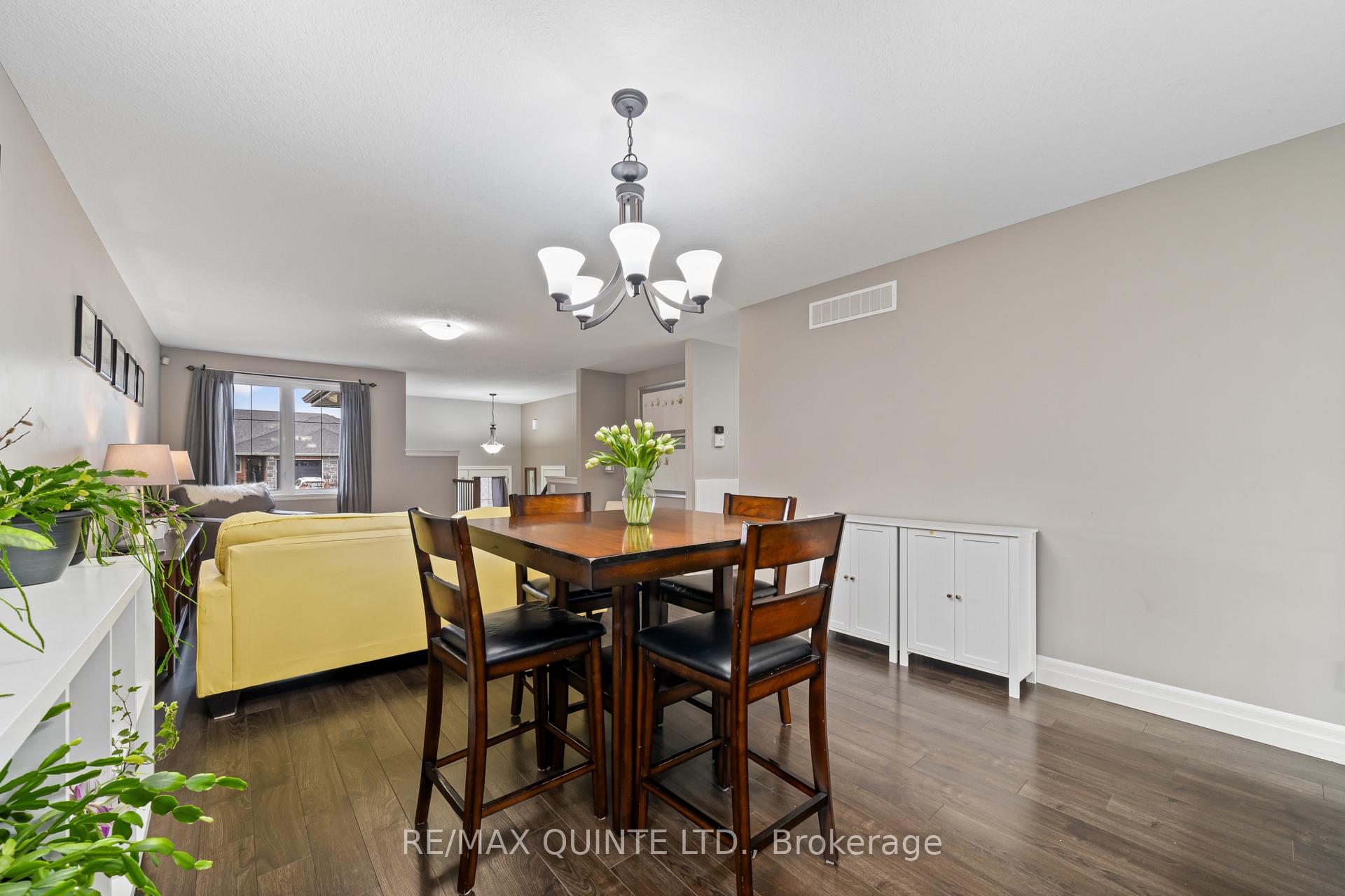 Photo 6 of 8 McIntosh Crescent, Quinte West, Murray Ward — HOMEH