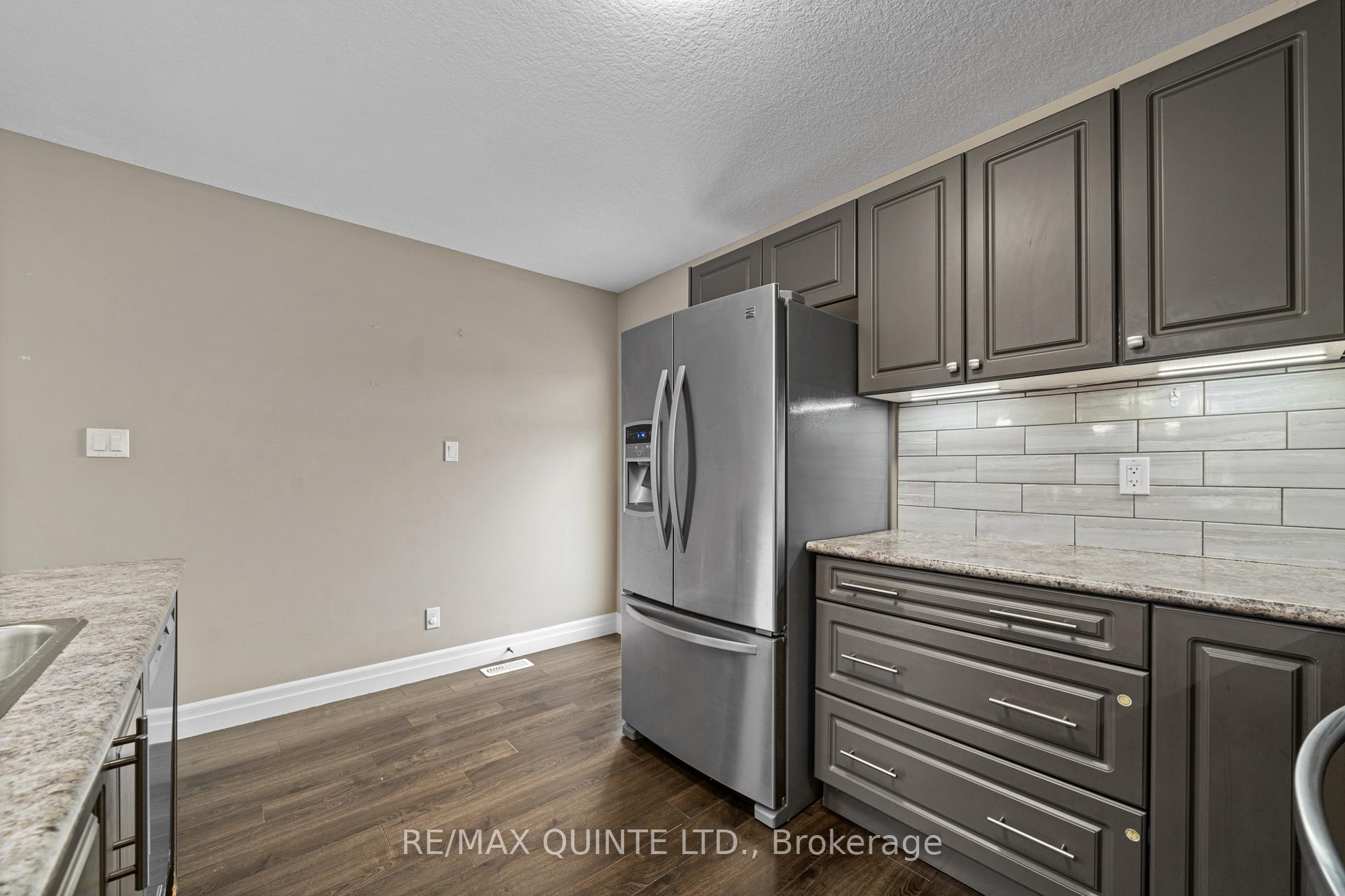 Photo 11 of 8 McIntosh Crescent, Quinte West, Murray Ward — HOMEH