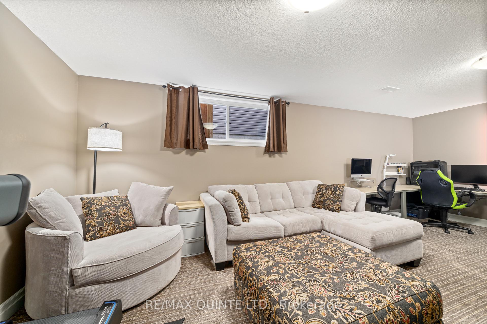 Photo 26 of 8 McIntosh Crescent, Quinte West, Murray Ward — HOMEH
