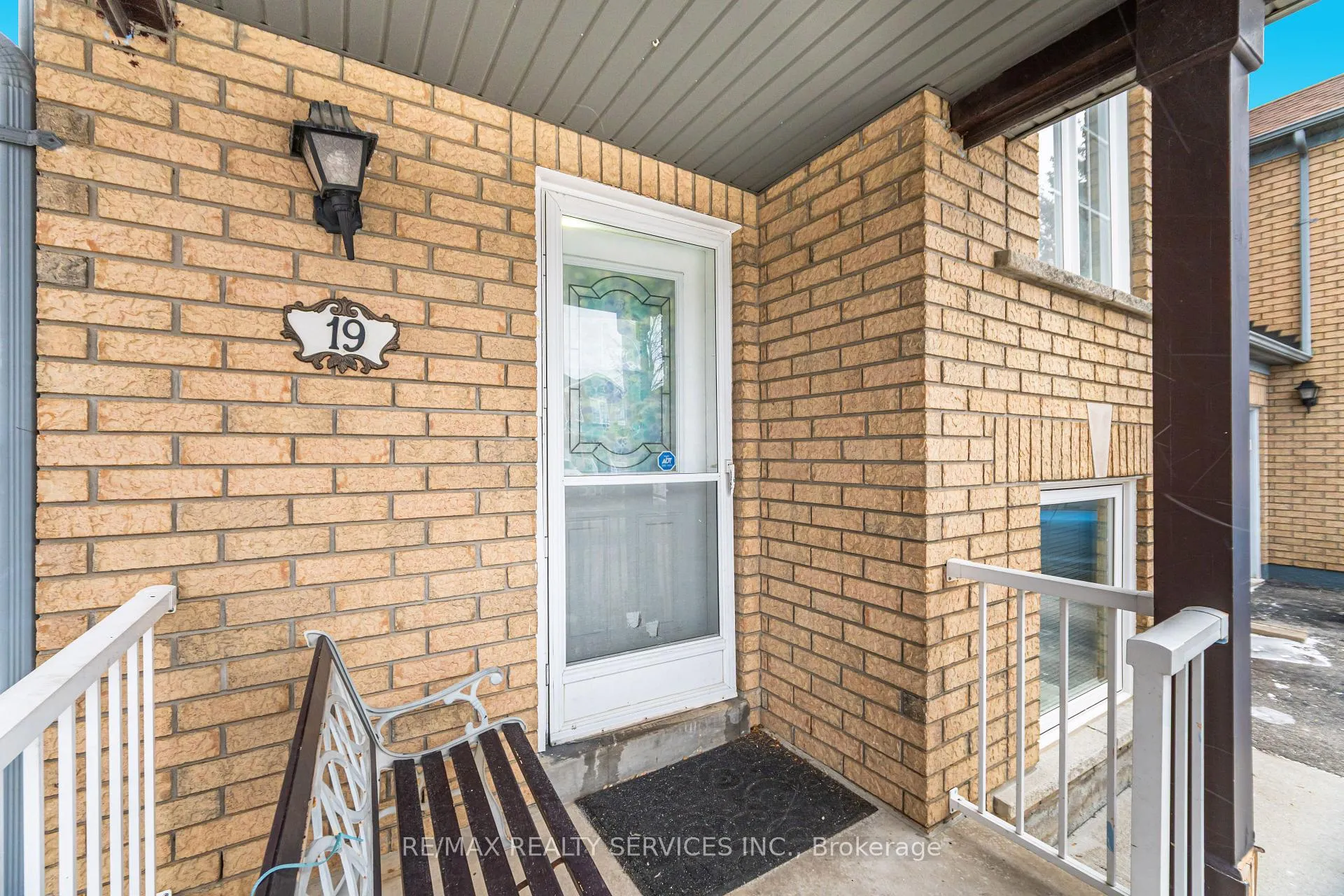Photo 12 of 19 Flatlands Way, Brampton, Sandringham-Wellington — HOMEH