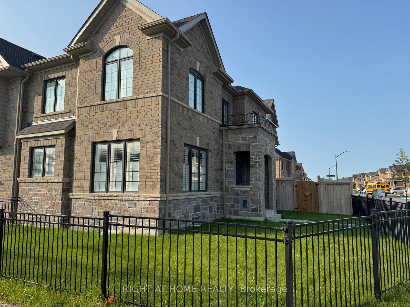 Photo 1 of 184 Coronation Road, Whitby, Rural Whitby — HOMEH