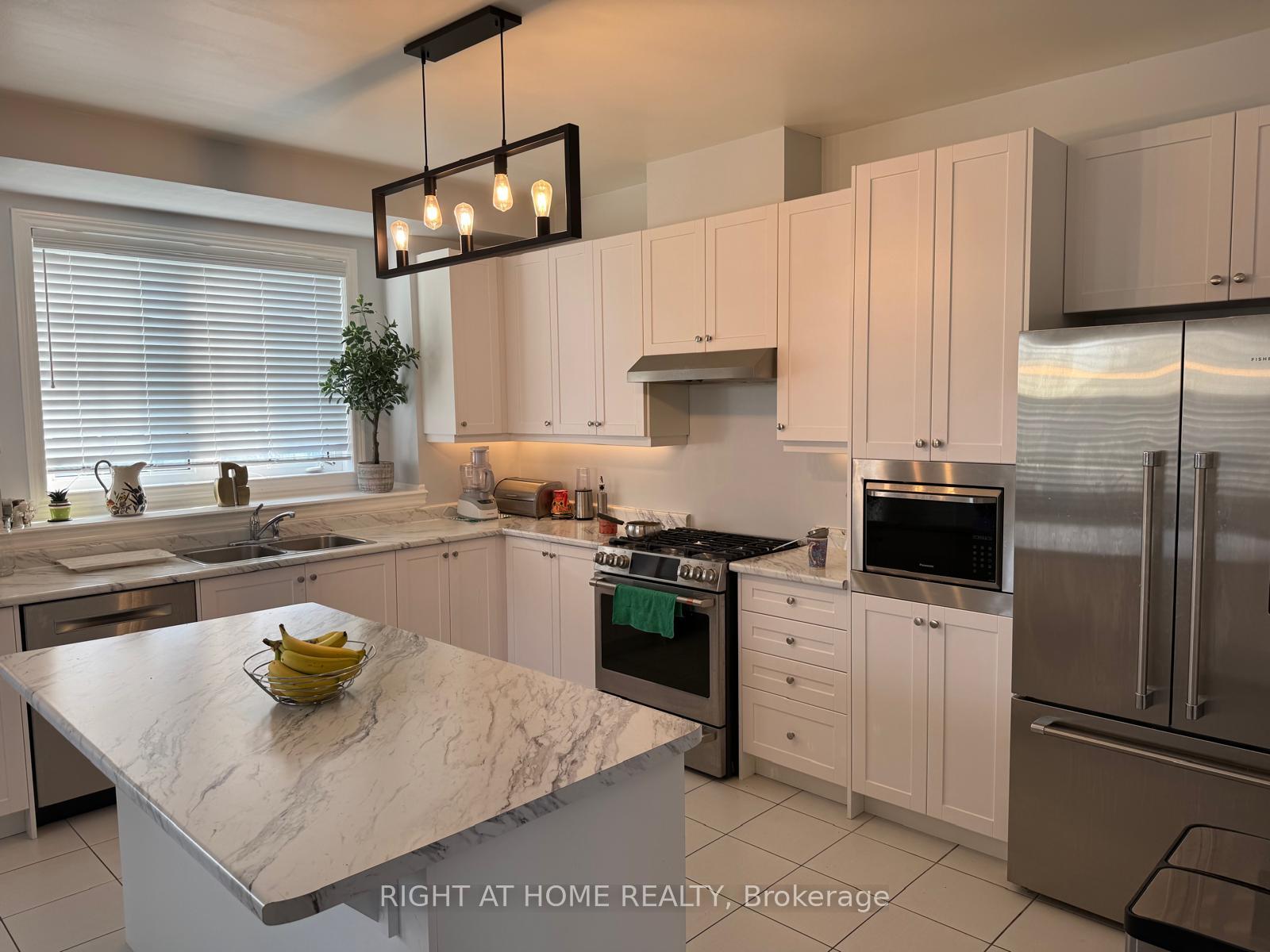 Photo 4 of 184 Coronation Road, Whitby, Rural Whitby — HOMEH