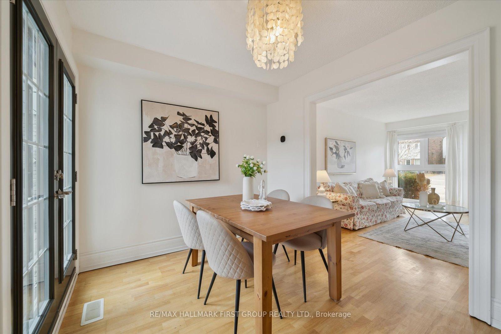 Photo 8 of 1210 Canborough Crescent, Pickering, Liverpool — HOMEH