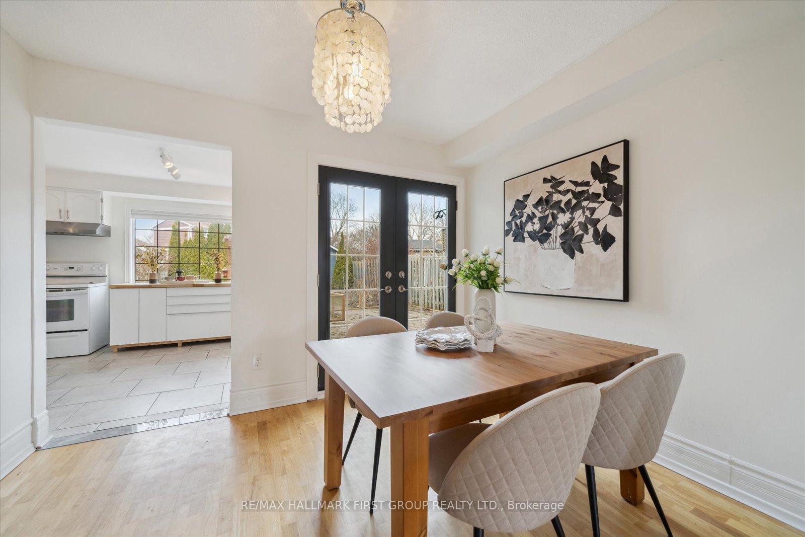 Photo 9 of 1210 Canborough Crescent, Pickering, Liverpool — HOMEH
