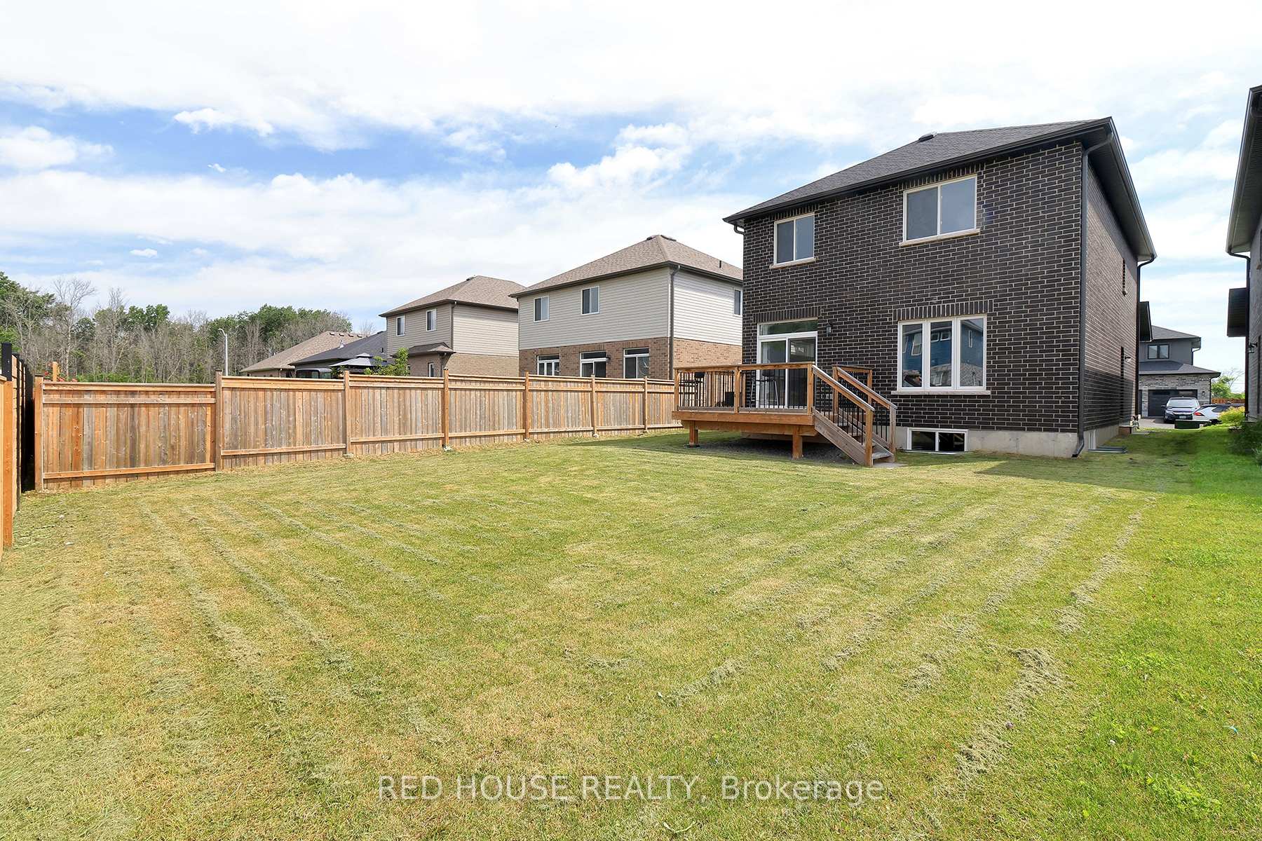 Photo 4 of 67 Stonecrest Boulevard N, Quinte West, Sidney Ward — HOMEH