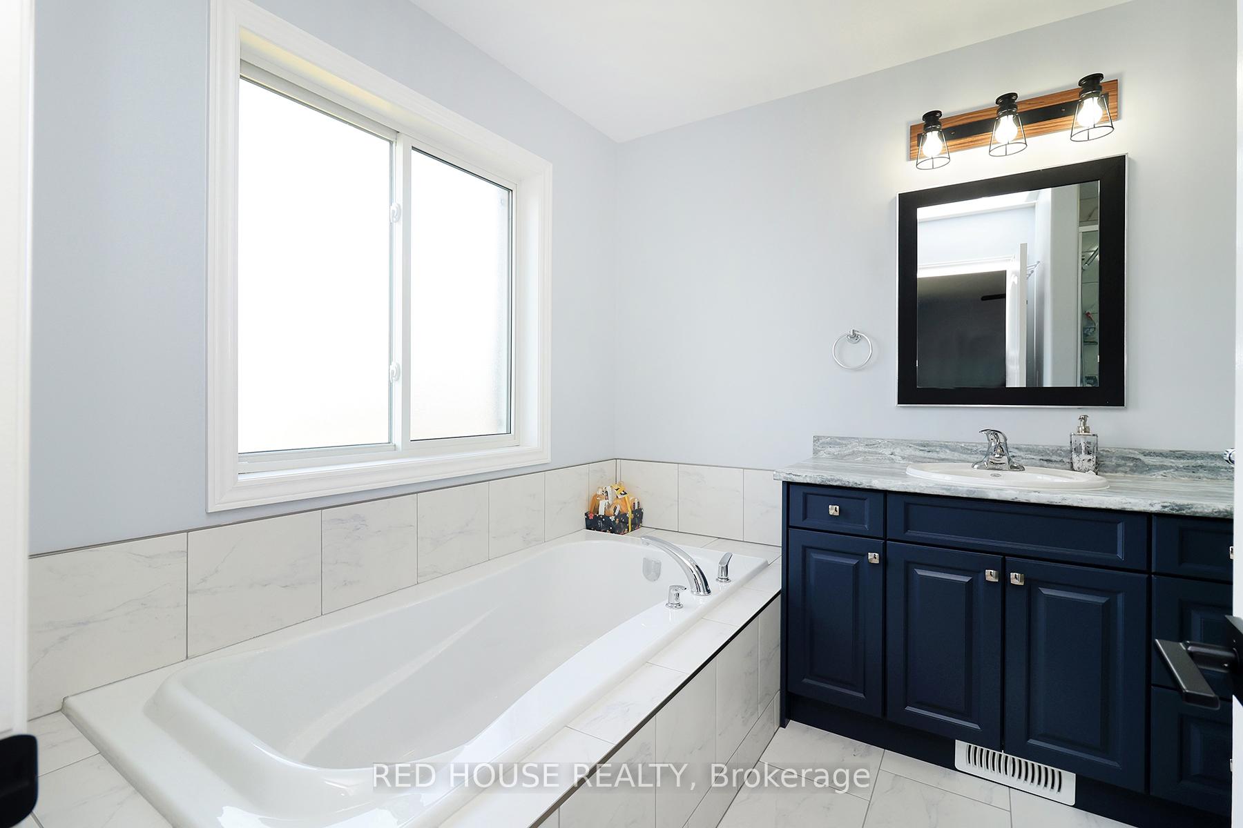 Photo 12 of 67 Stonecrest Boulevard N, Quinte West, Sidney Ward — HOMEH