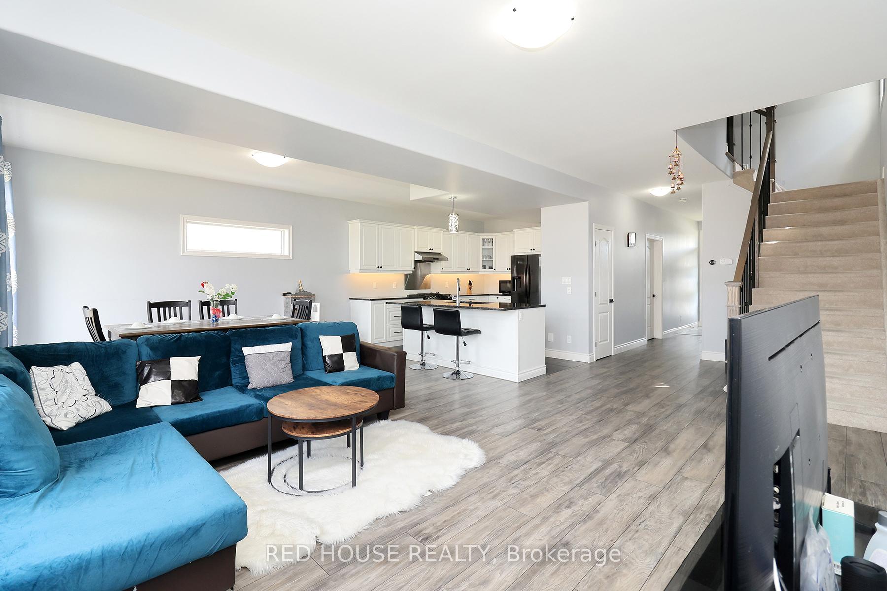 Photo 23 of 67 Stonecrest Boulevard N, Quinte West, Sidney Ward — HOMEH