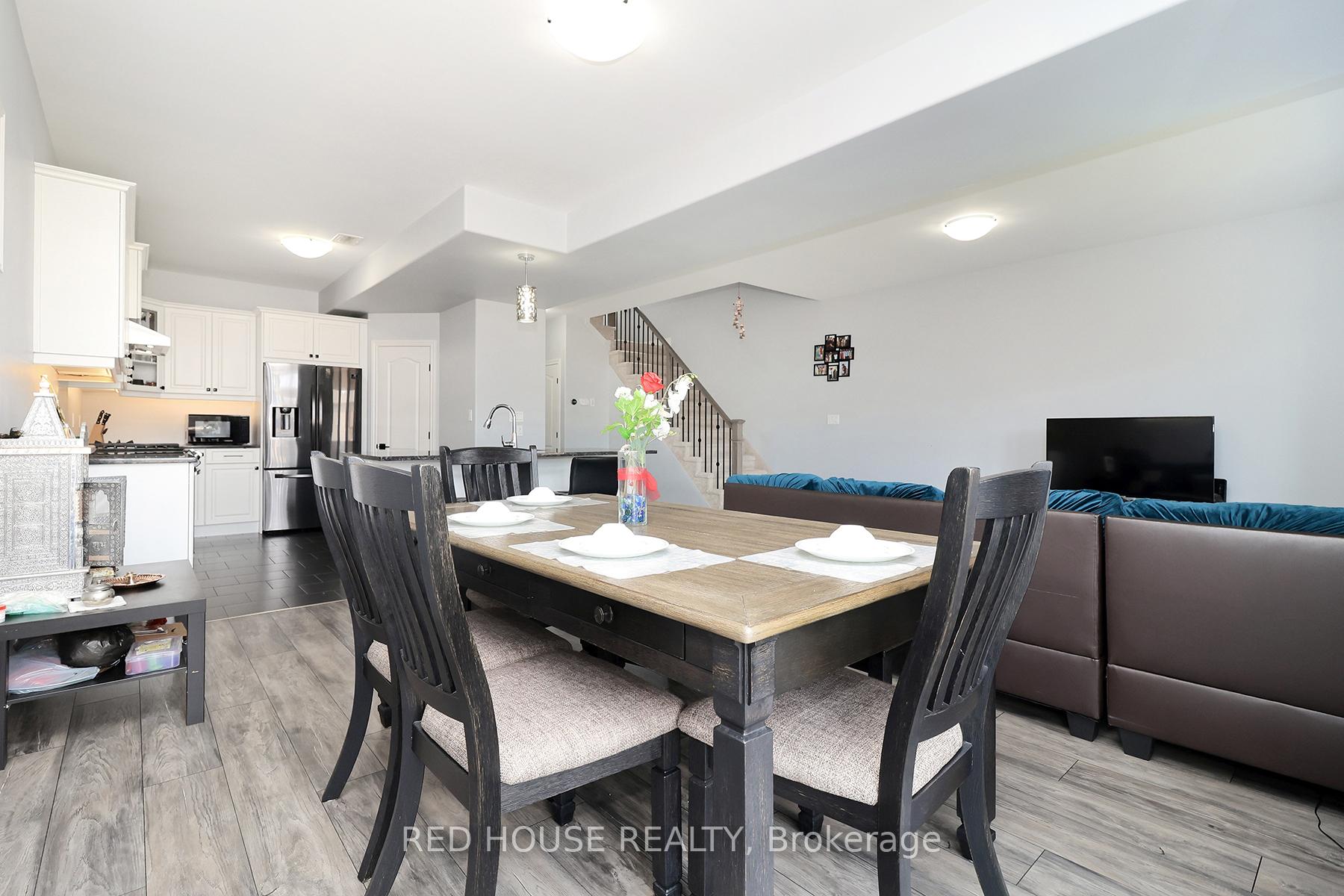 Photo 24 of 67 Stonecrest Boulevard N, Quinte West, Sidney Ward — HOMEH