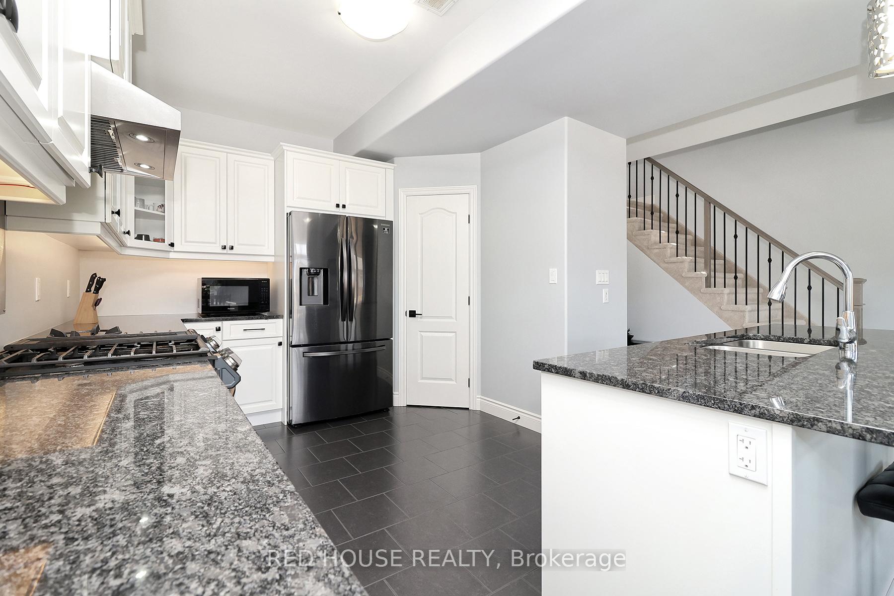 Photo 26 of 67 Stonecrest Boulevard N, Quinte West, Sidney Ward — HOMEH