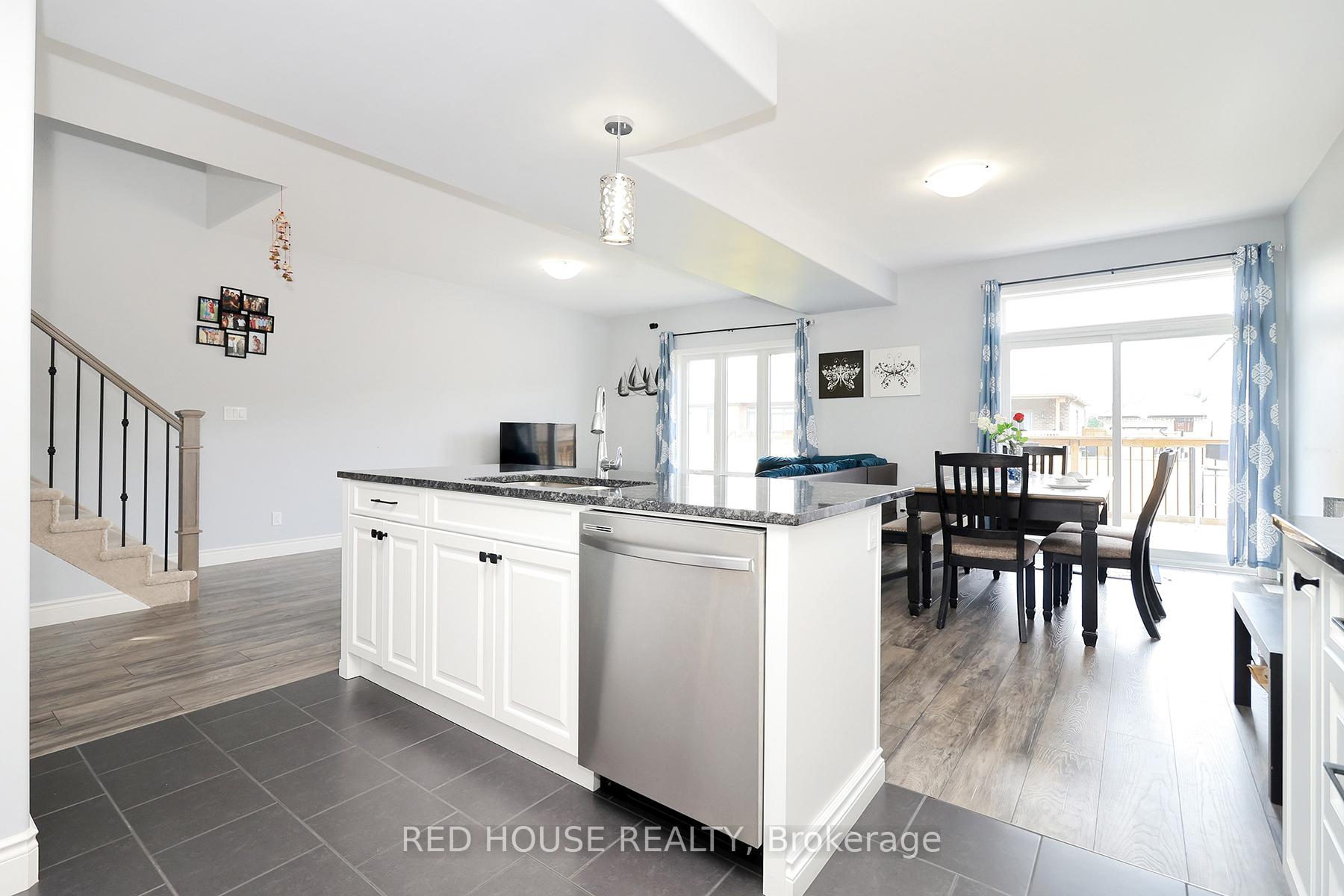 Photo 27 of 67 Stonecrest Boulevard N, Quinte West, Sidney Ward — HOMEH