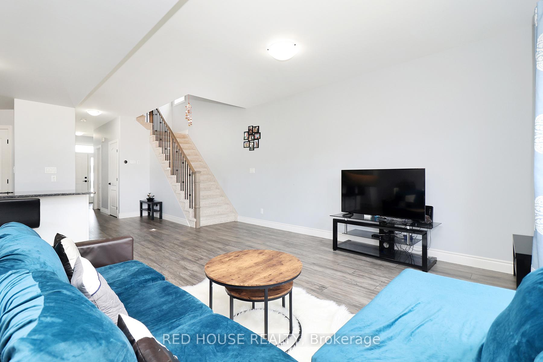 Photo 32 of 67 Stonecrest Boulevard N, Quinte West, Sidney Ward — HOMEH