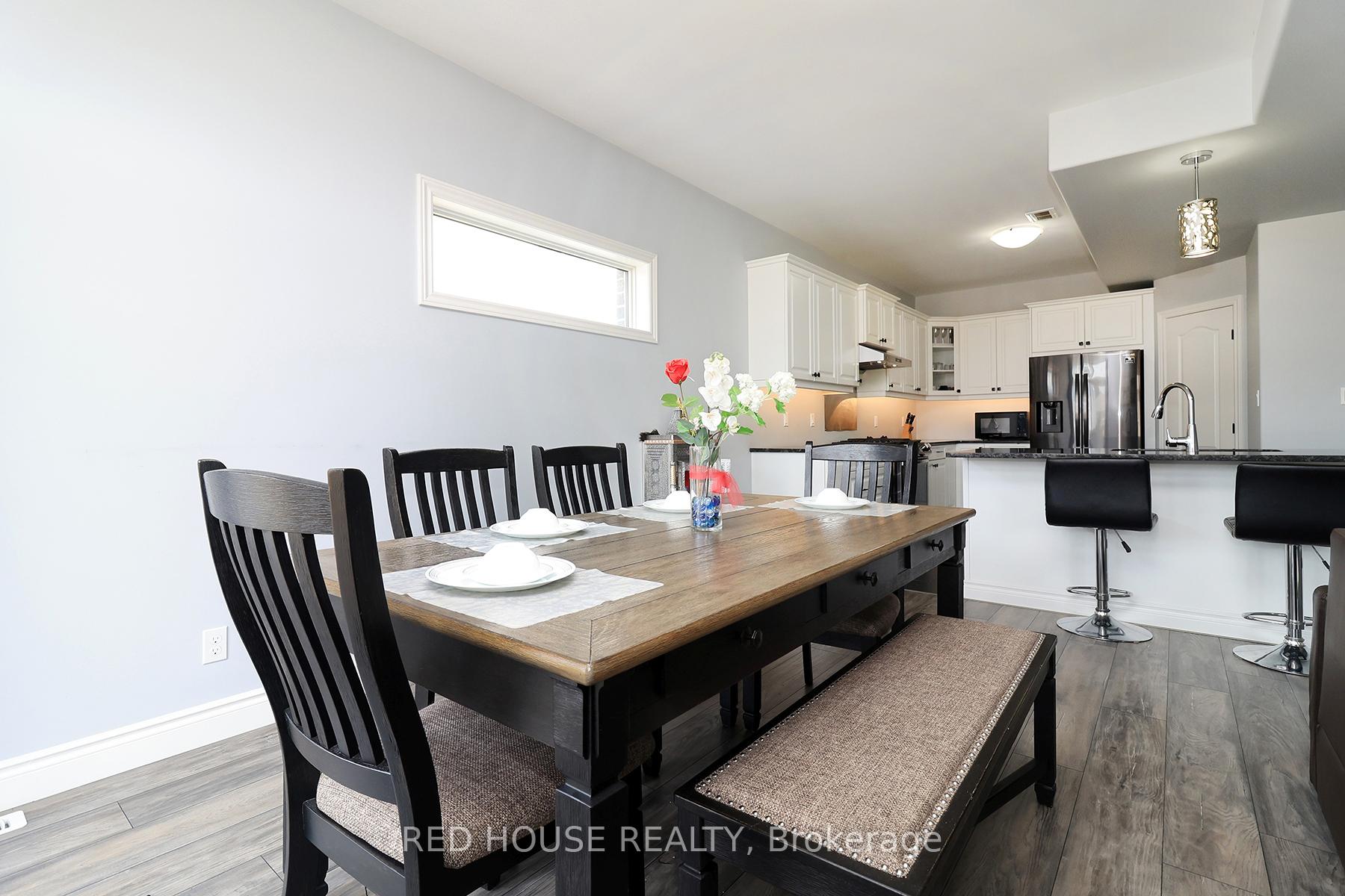 Photo 33 of 67 Stonecrest Boulevard N, Quinte West, Sidney Ward — HOMEH