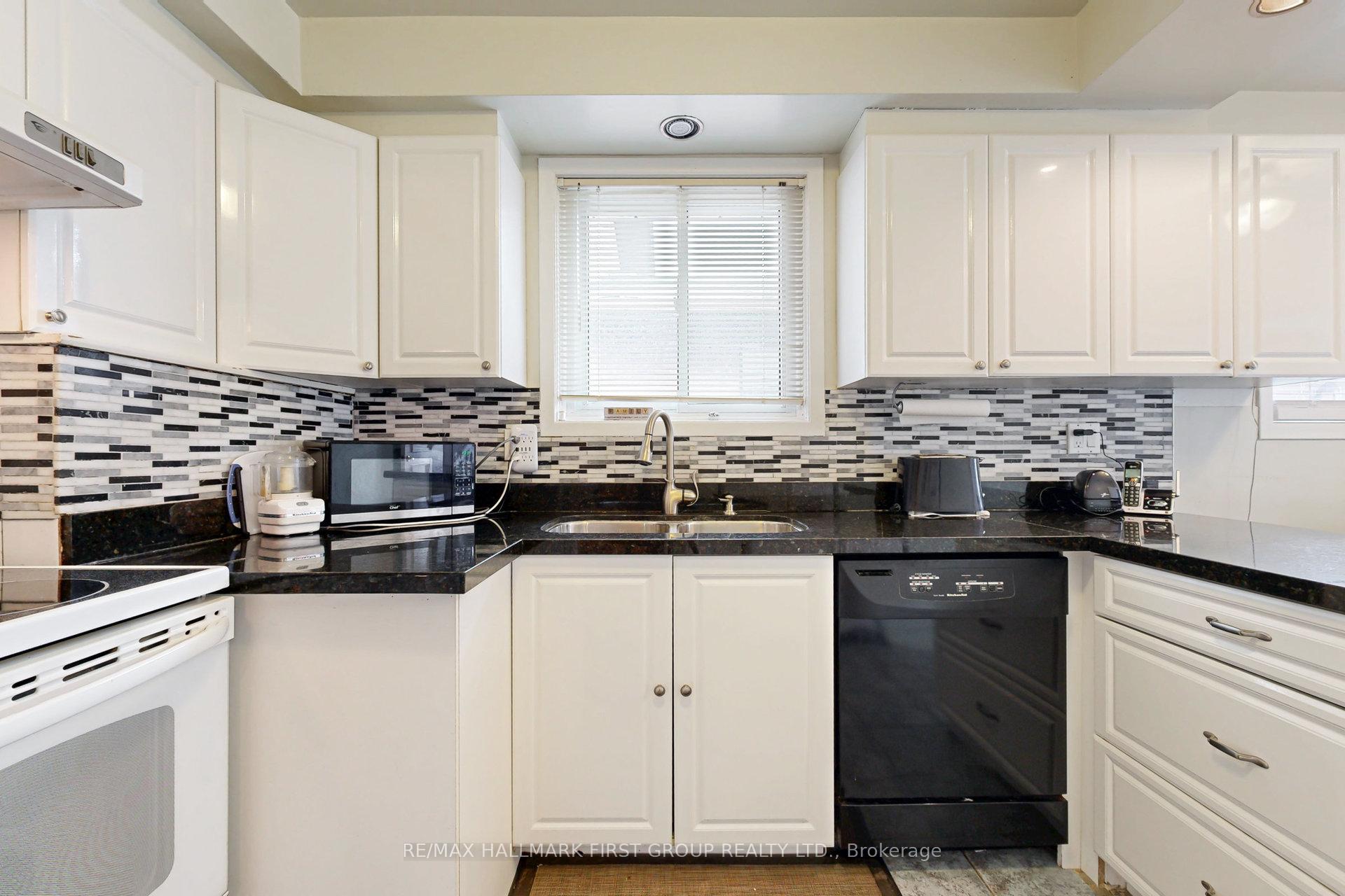 Photo 7 of 560 Rougemount Drive, Pickering, Rosebank — HOMEH