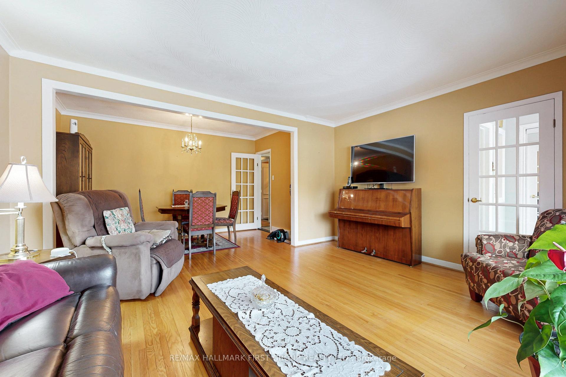 Photo 13 of 560 Rougemount Drive, Pickering, Rosebank — HOMEH