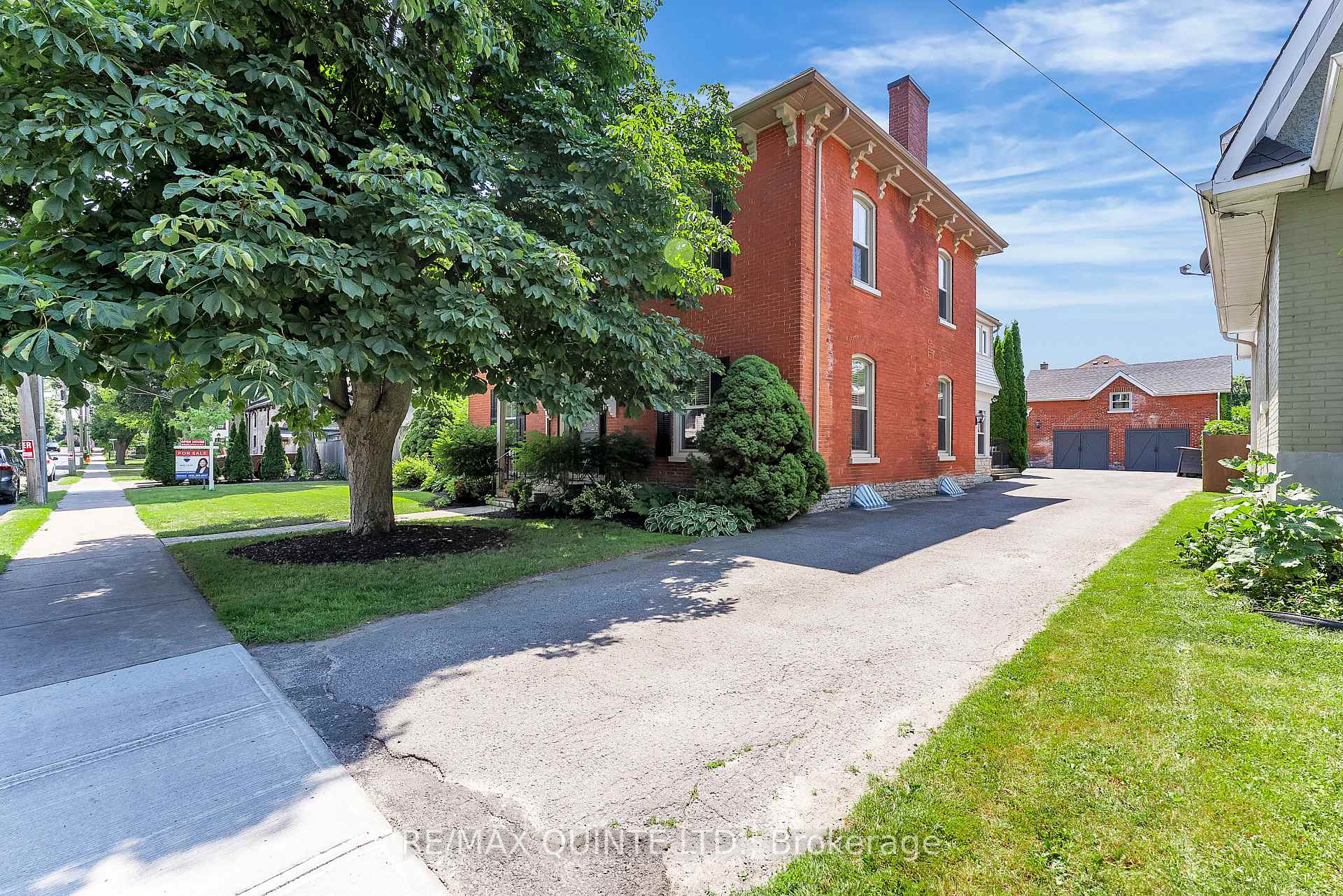 Photo 20 of 246 Charles Street, Belleville, Belleville Ward — HOMEH