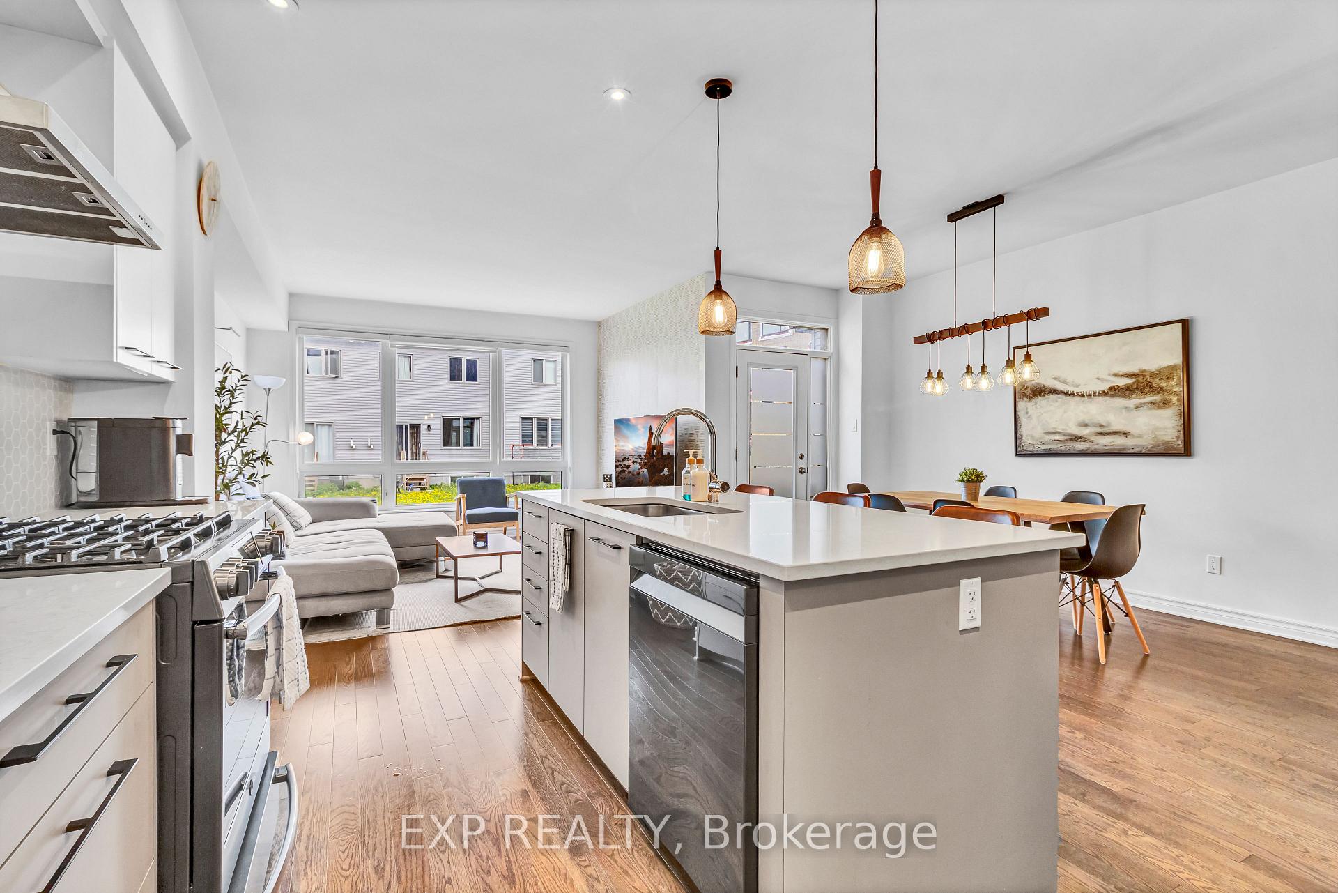 Photo 15 of 49 Salamander Way, Ottawa, Blossom Park/Kemp Park/Findlay Creek — HOMEH