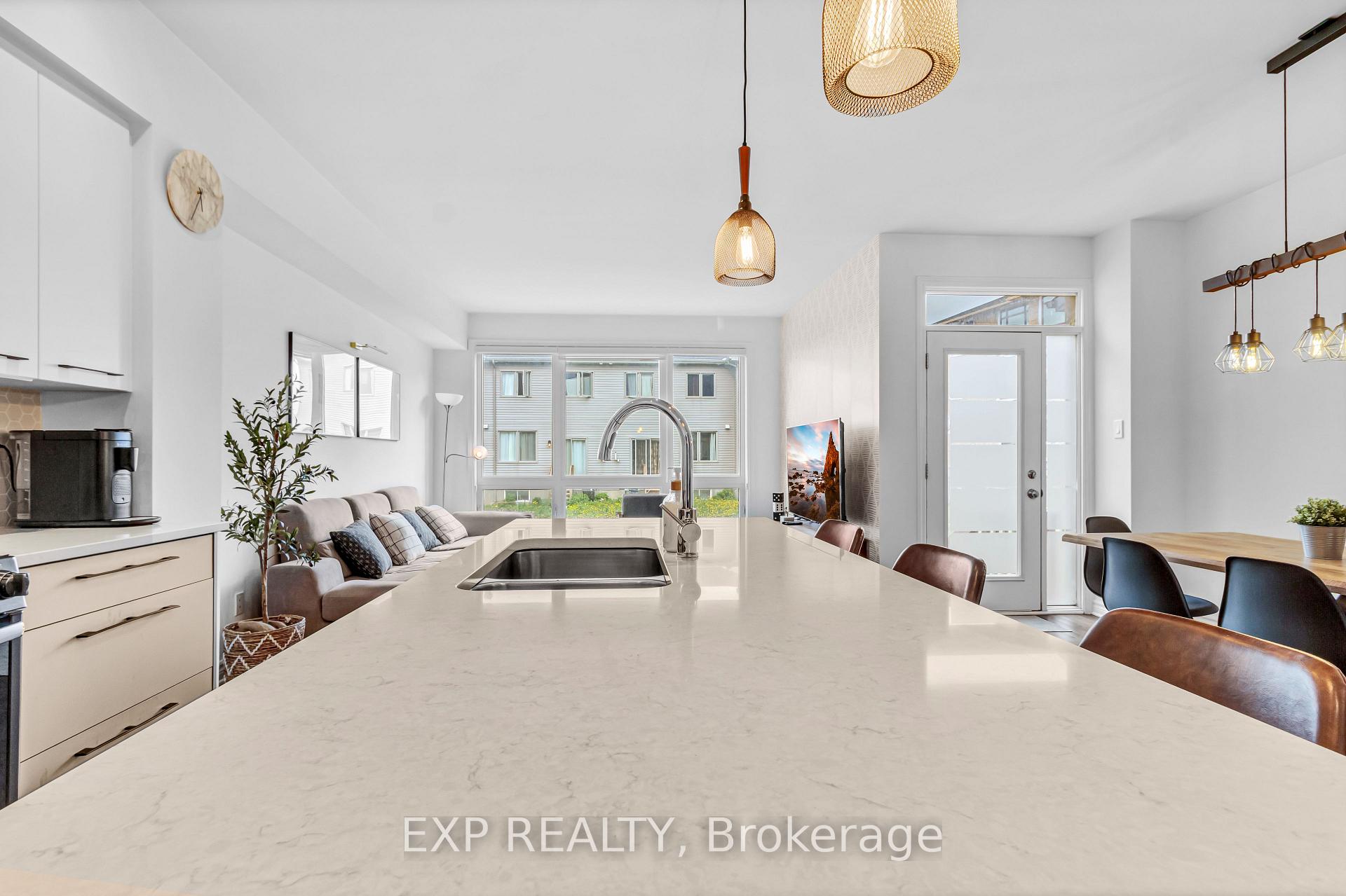 Photo 18 of 49 Salamander Way, Ottawa, Blossom Park/Kemp Park/Findlay Creek — HOMEH