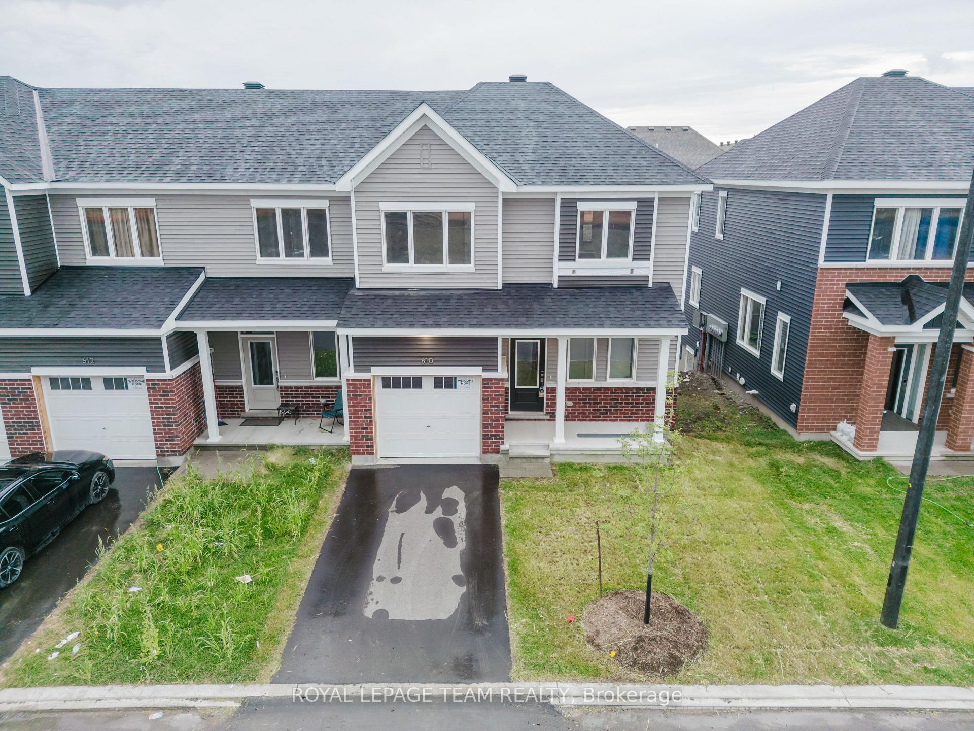 Photo 2 of 610 Expansion Road, Ottawa, Barrhaven - Half Moon Bay — HOMEH