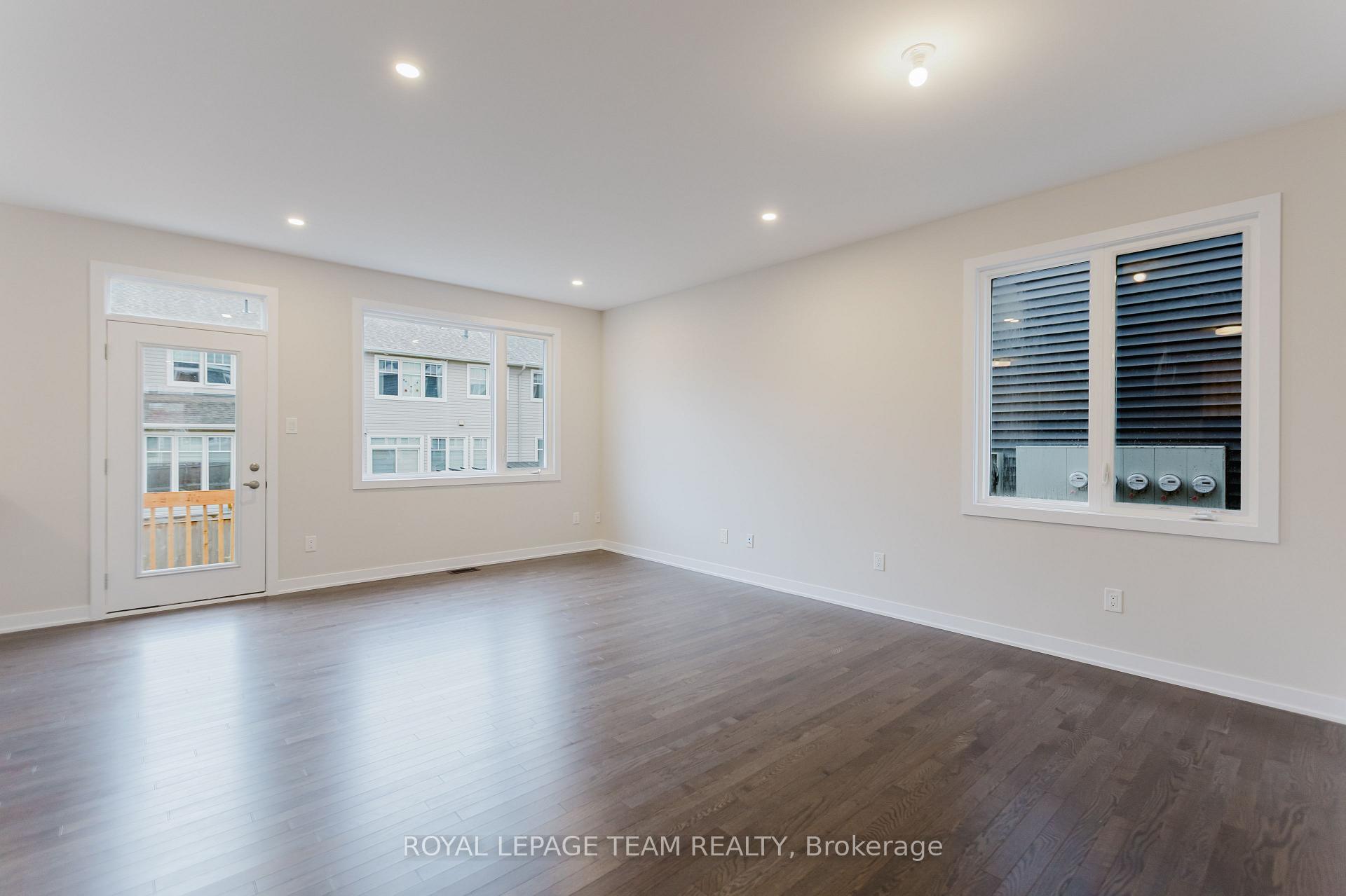 Photo 8 of 610 Expansion Road, Ottawa, Barrhaven - Half Moon Bay — HOMEH