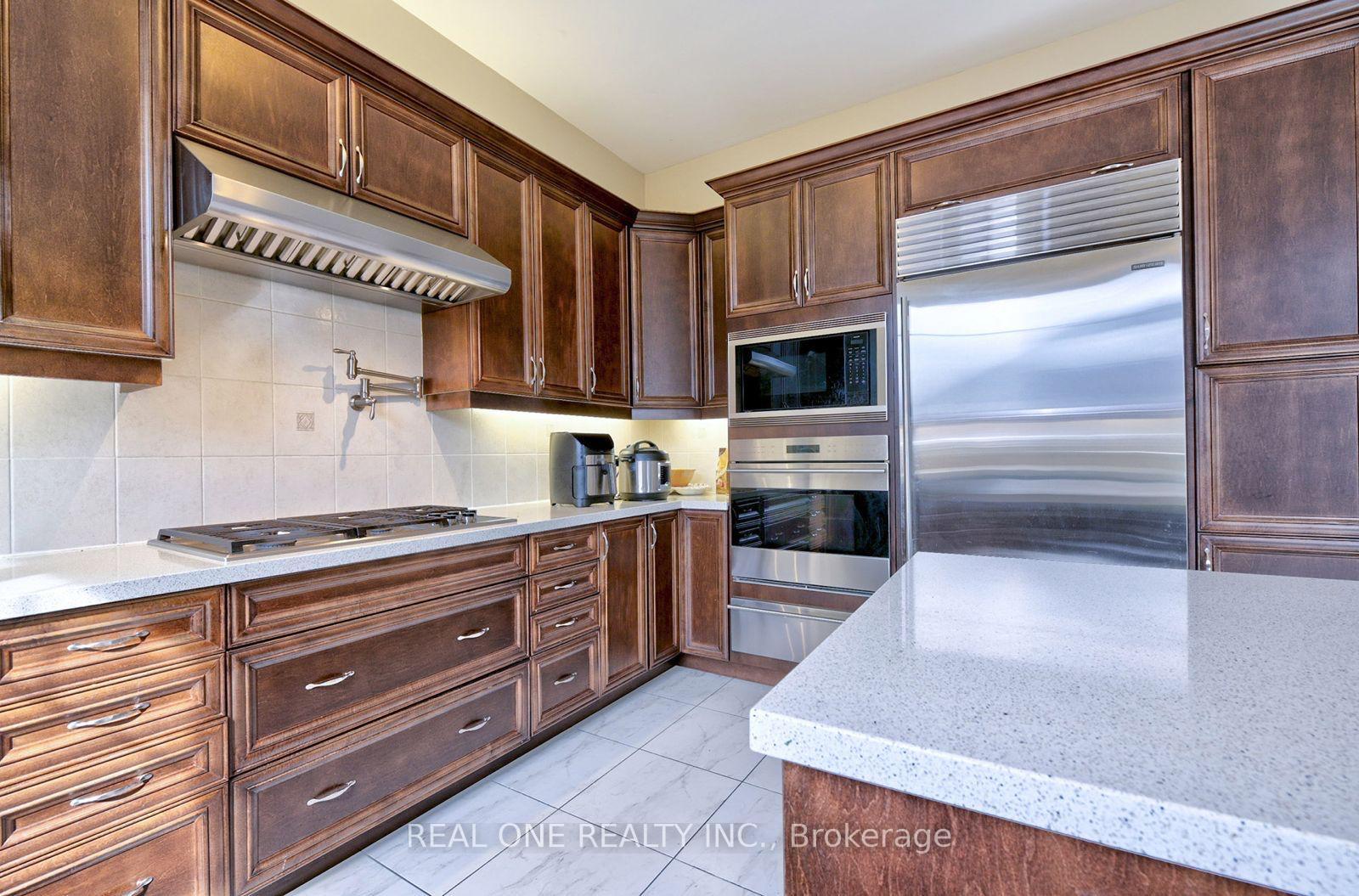 Photo 7 of Unit 1 Br, 96 Via Romano Boulevard, Vaughan, Patterson — HOMEH