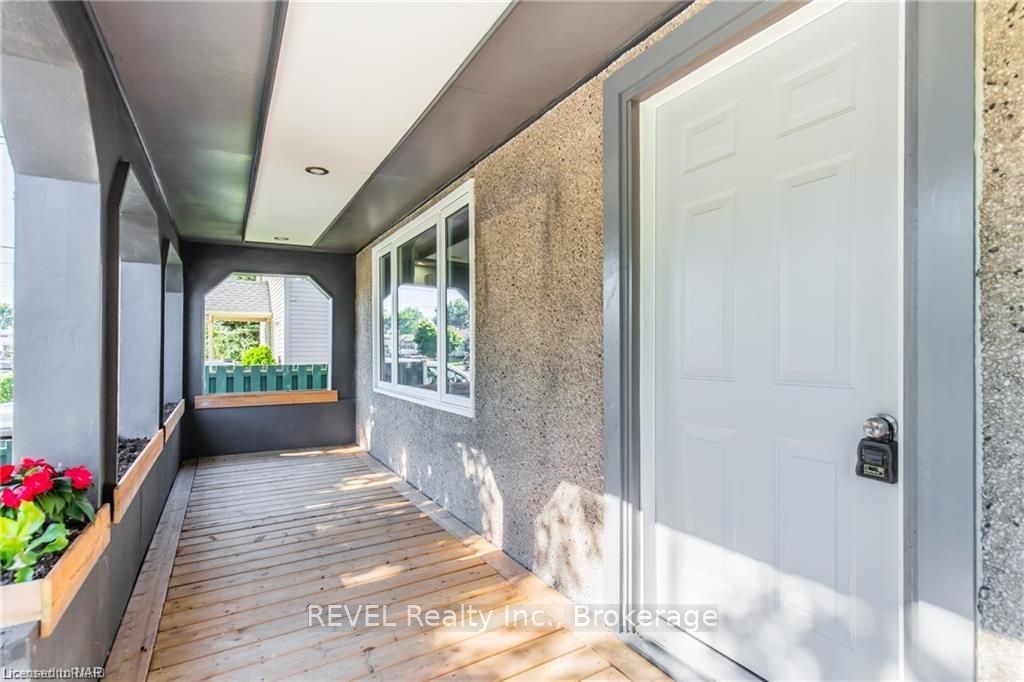 Photo 5 of 31 Lyons Avenue, Welland, Lincoln/Crowland — HOMEH