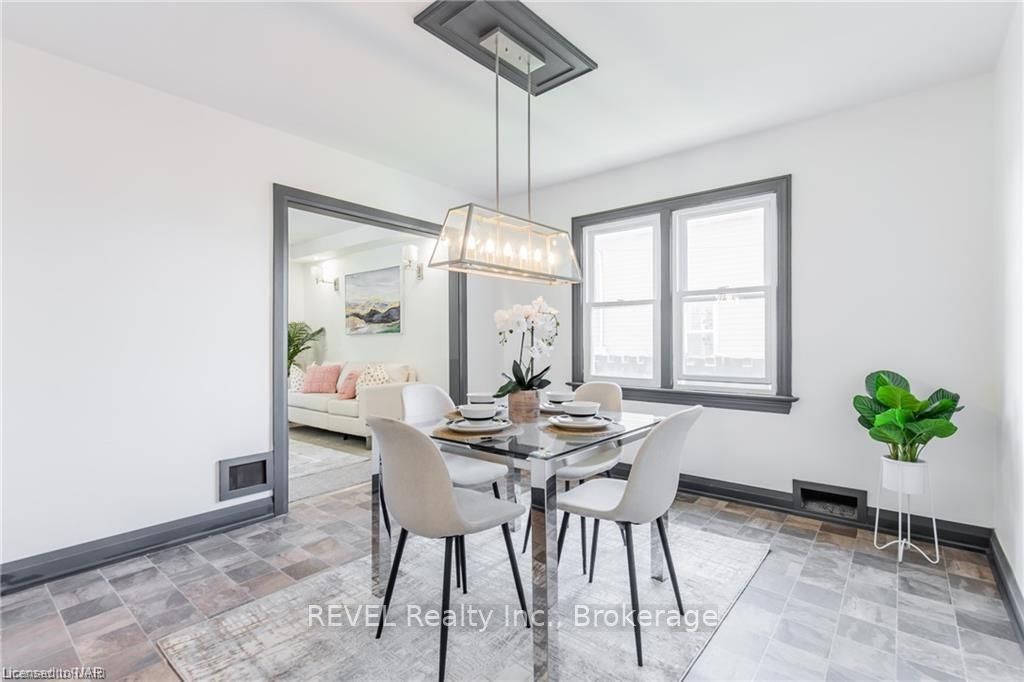 Photo 12 of 31 Lyons Avenue, Welland, Lincoln/Crowland — HOMEH