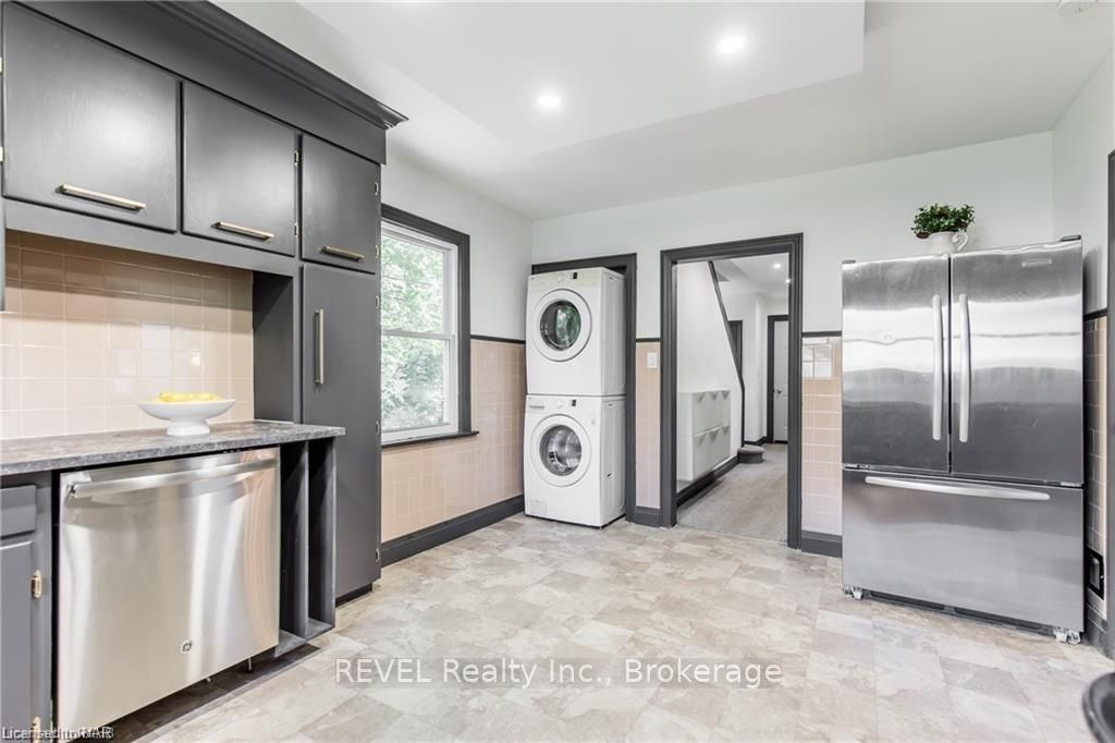 Photo 16 of 31 Lyons Avenue, Welland, Lincoln/Crowland — HOMEH