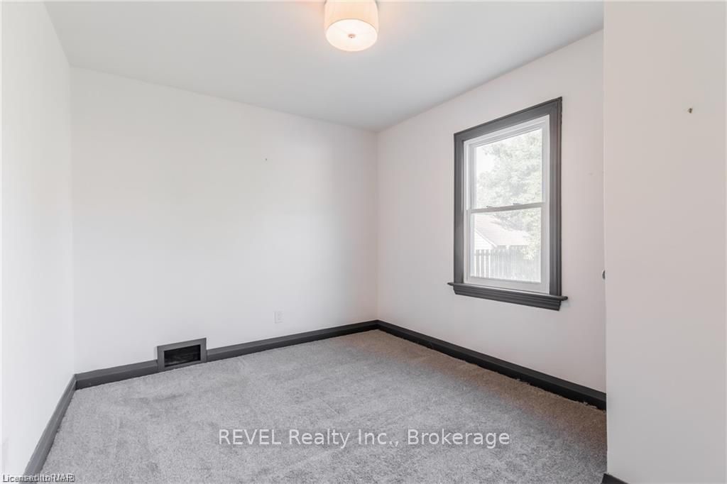 Photo 20 of 31 Lyons Avenue, Welland, Lincoln/Crowland — HOMEH