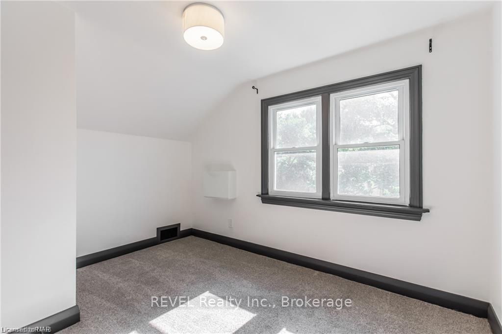 Photo 26 of 31 Lyons Avenue, Welland, Lincoln/Crowland — HOMEH