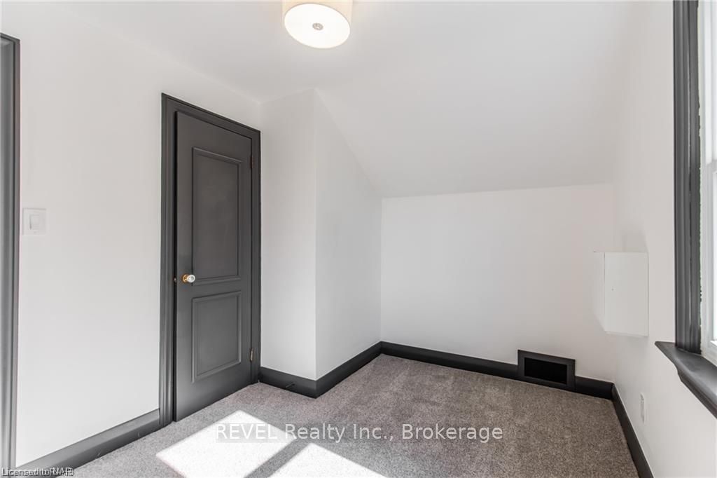 Photo 27 of 31 Lyons Avenue, Welland, Lincoln/Crowland — HOMEH