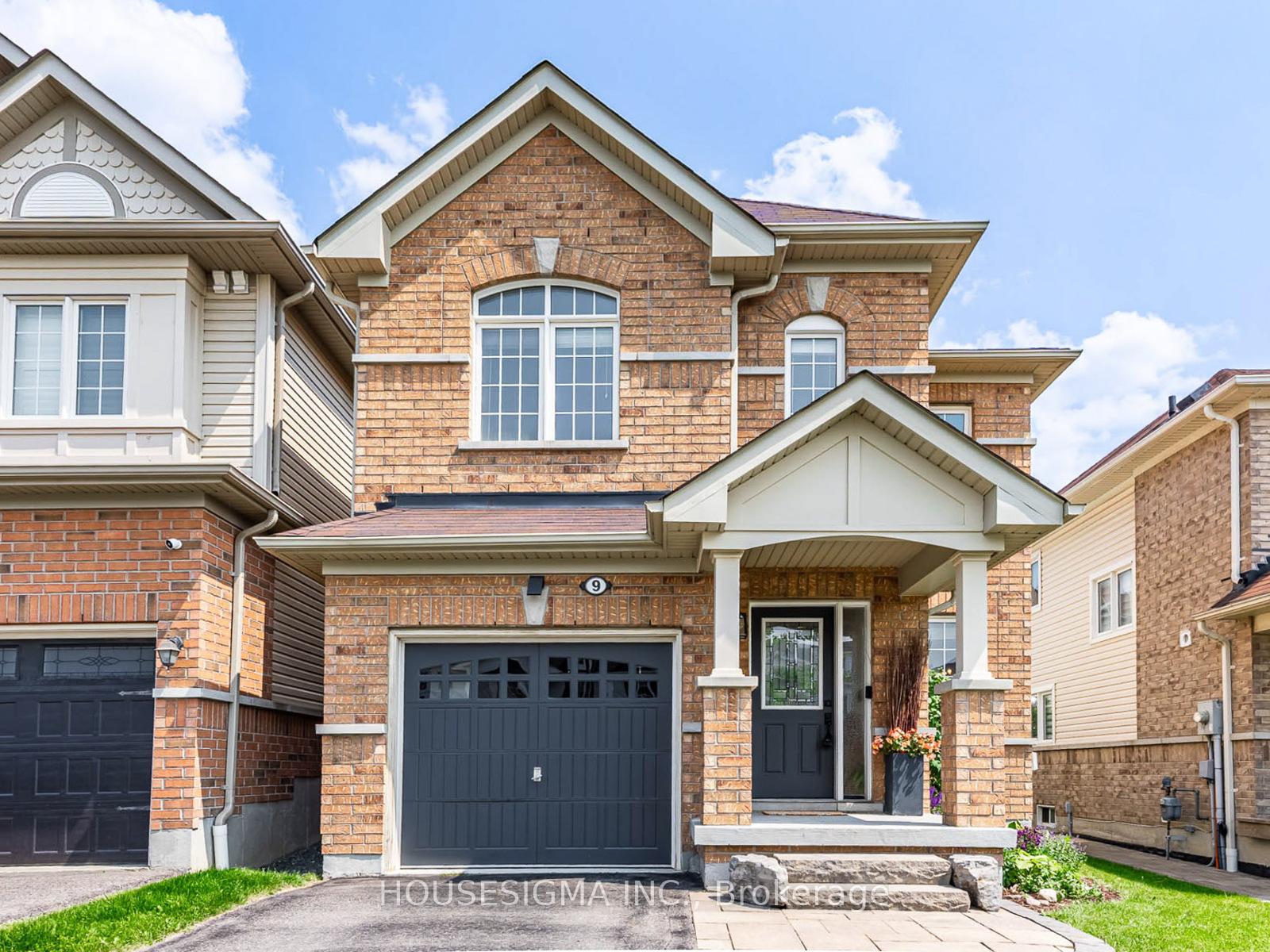 Photo 1 of 9 Devlin Crescent, Whitby, Blue Grass Meadows — HOMEH
