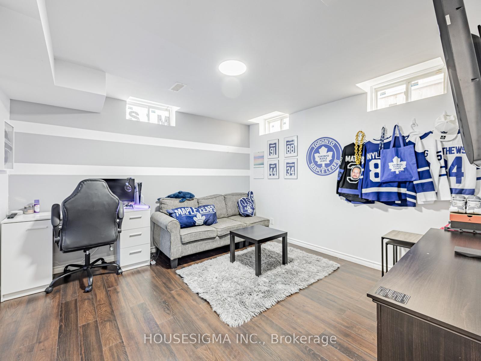 Photo 22 of 9 Devlin Crescent, Whitby, Blue Grass Meadows — HOMEH