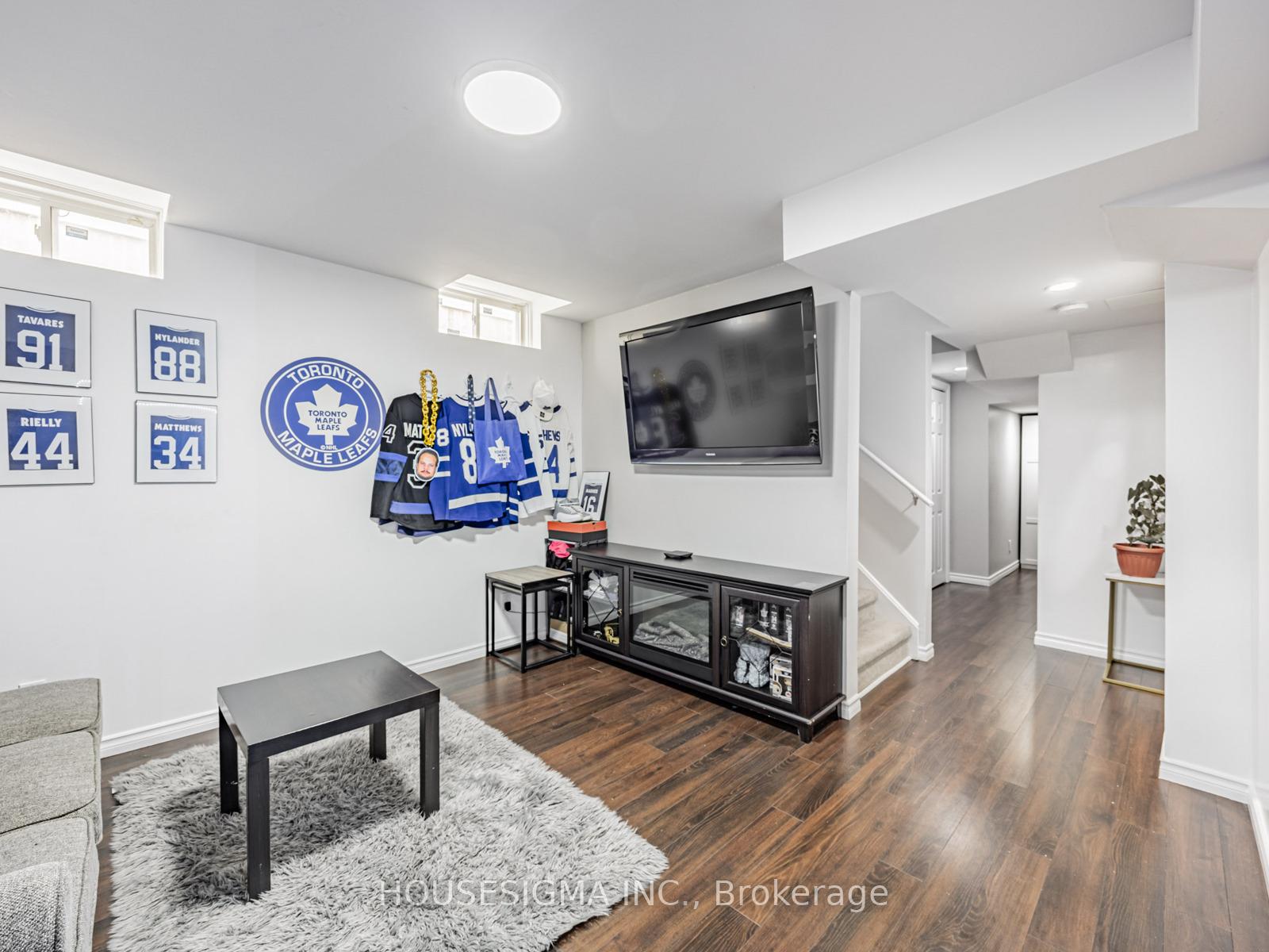 Photo 23 of 9 Devlin Crescent, Whitby, Blue Grass Meadows — HOMEH