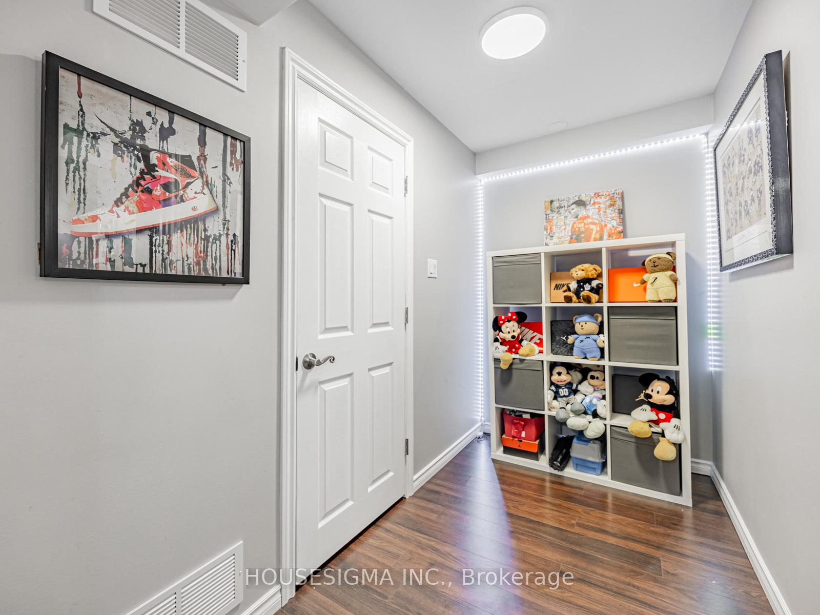 Photo 25 of 9 Devlin Crescent, Whitby, Blue Grass Meadows — HOMEH